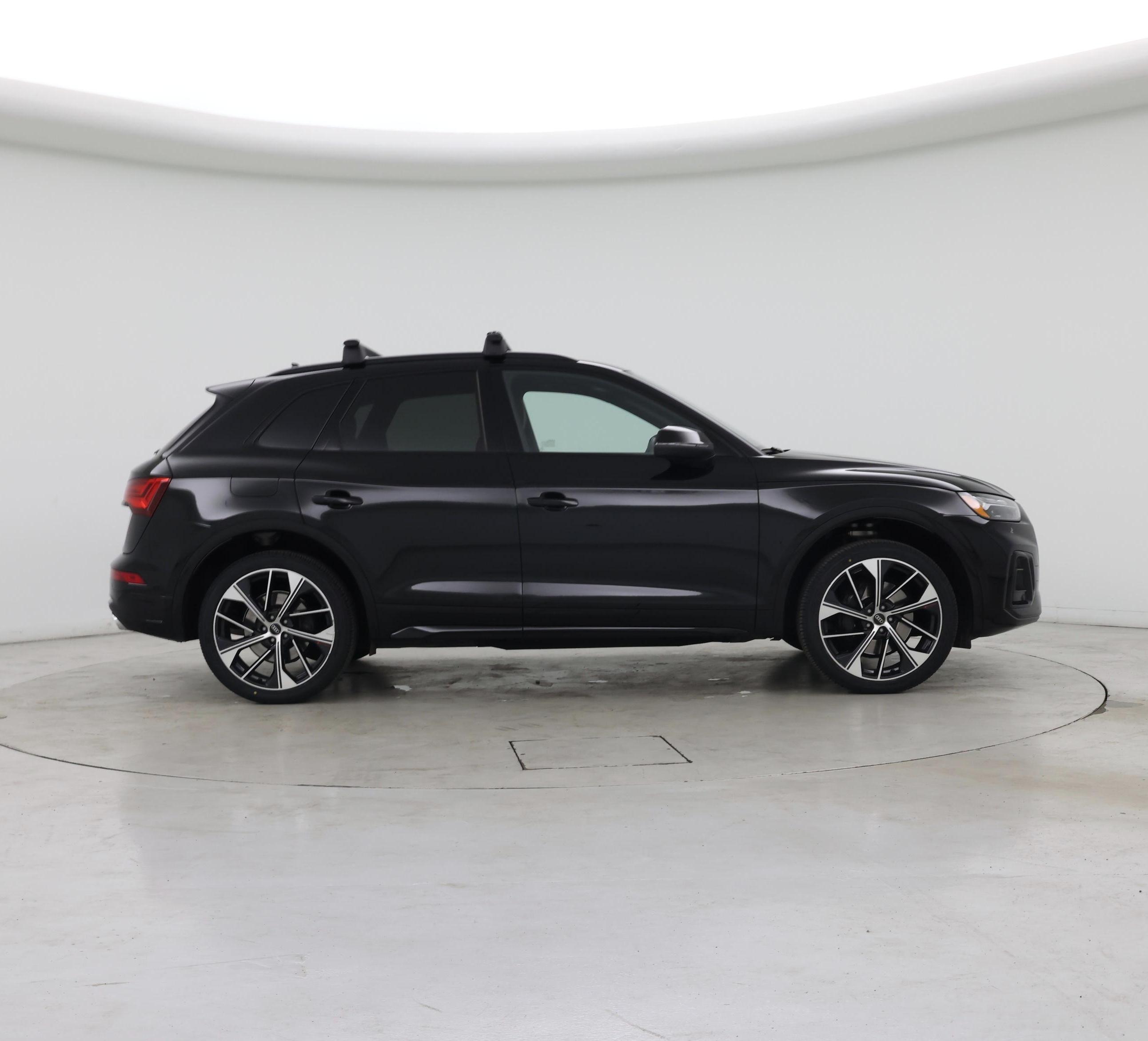 Thumbnail: 2024 Audi SQ5 - 7