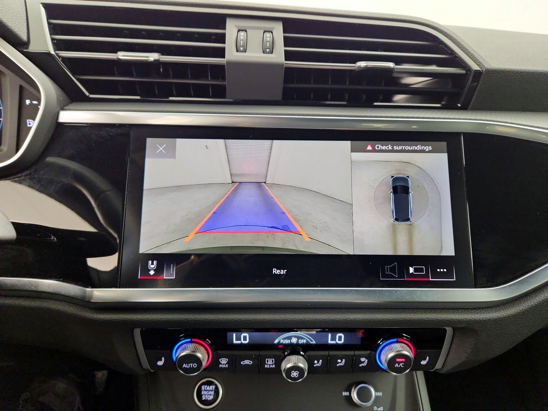 Thumbnail: 2023 Audi Q3 - 14