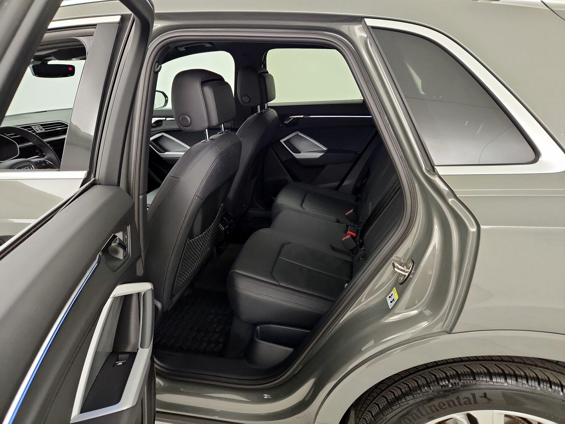 Thumbnail: 2023 Audi Q3 - 20