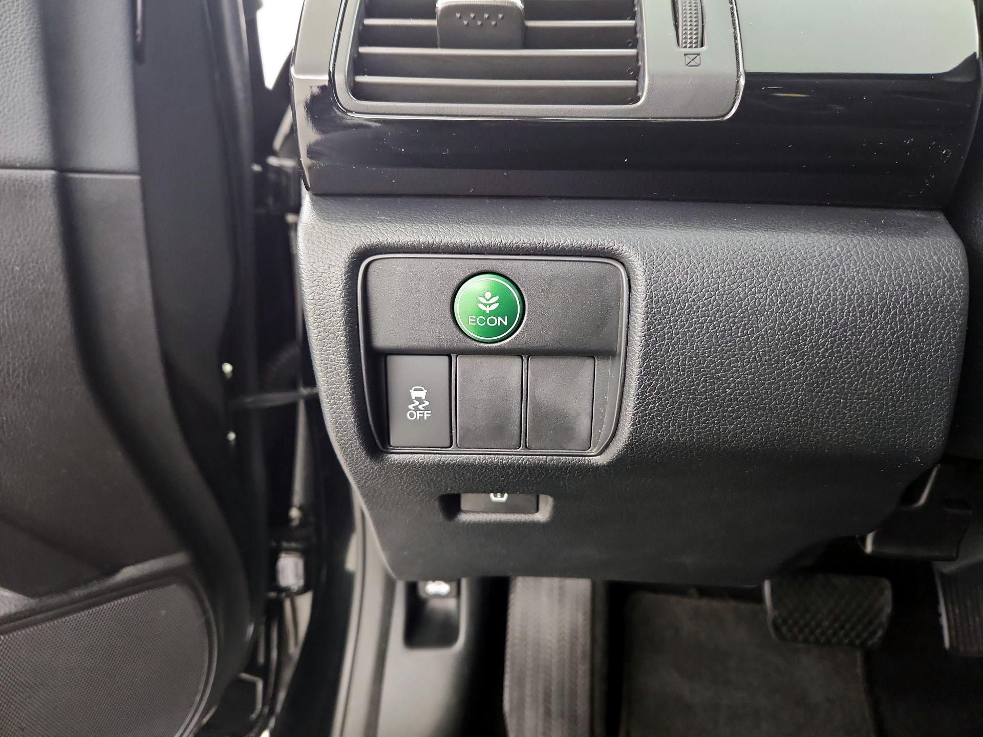 Thumbnail: 2016 Honda Accord - 13