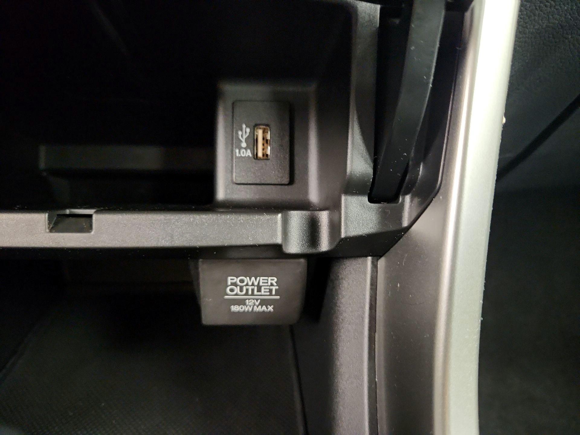 Thumbnail: 2016 Honda Accord - 18