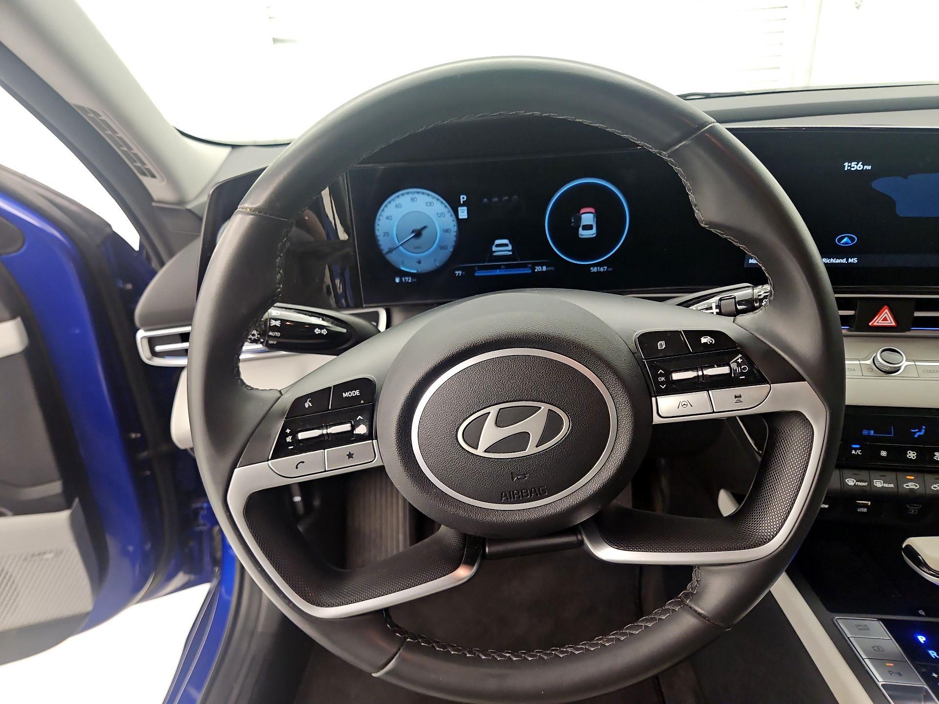 Thumbnail: 2024 Hyundai Elantra - 10