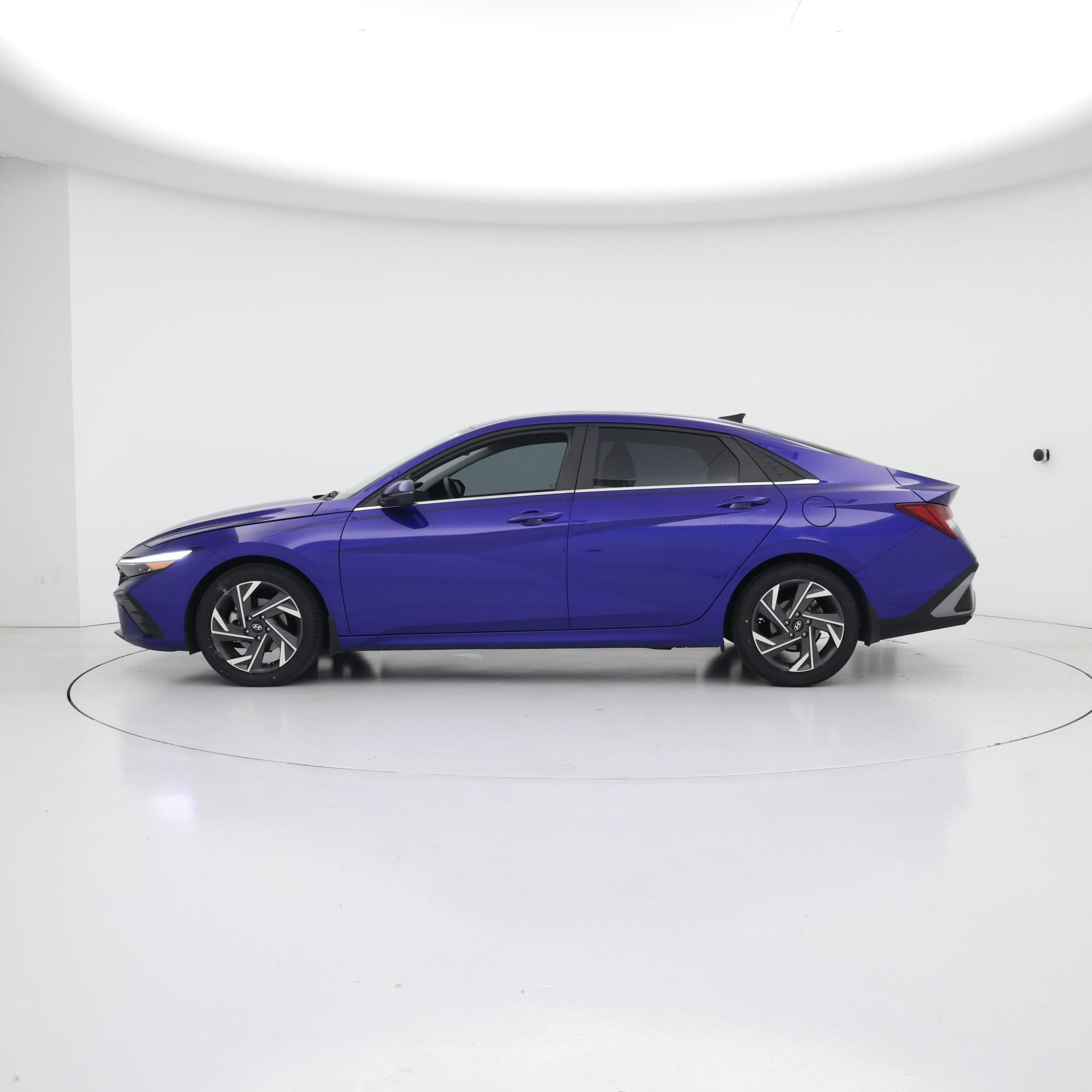 Thumbnail: 2024 Hyundai Elantra - 3