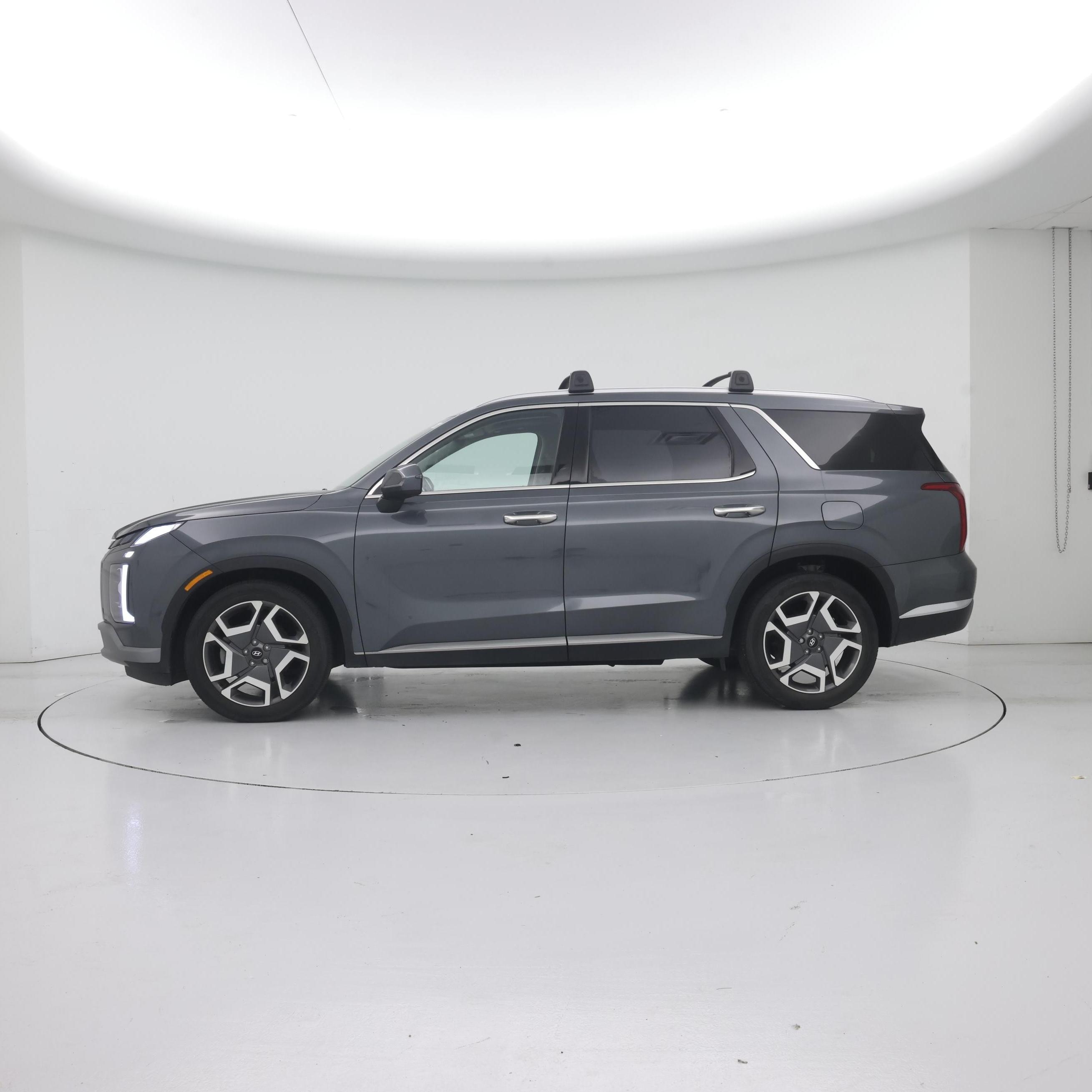 Thumbnail: 2023 Hyundai Palisade - 3