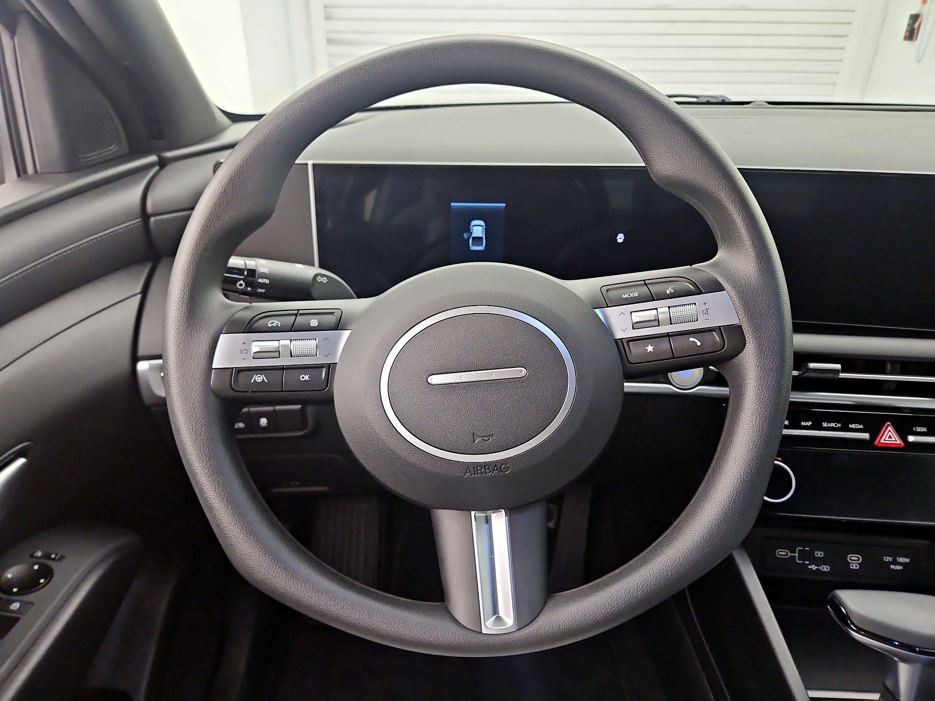 Thumbnail: 2026 Hyundai Santa Cruz - 10