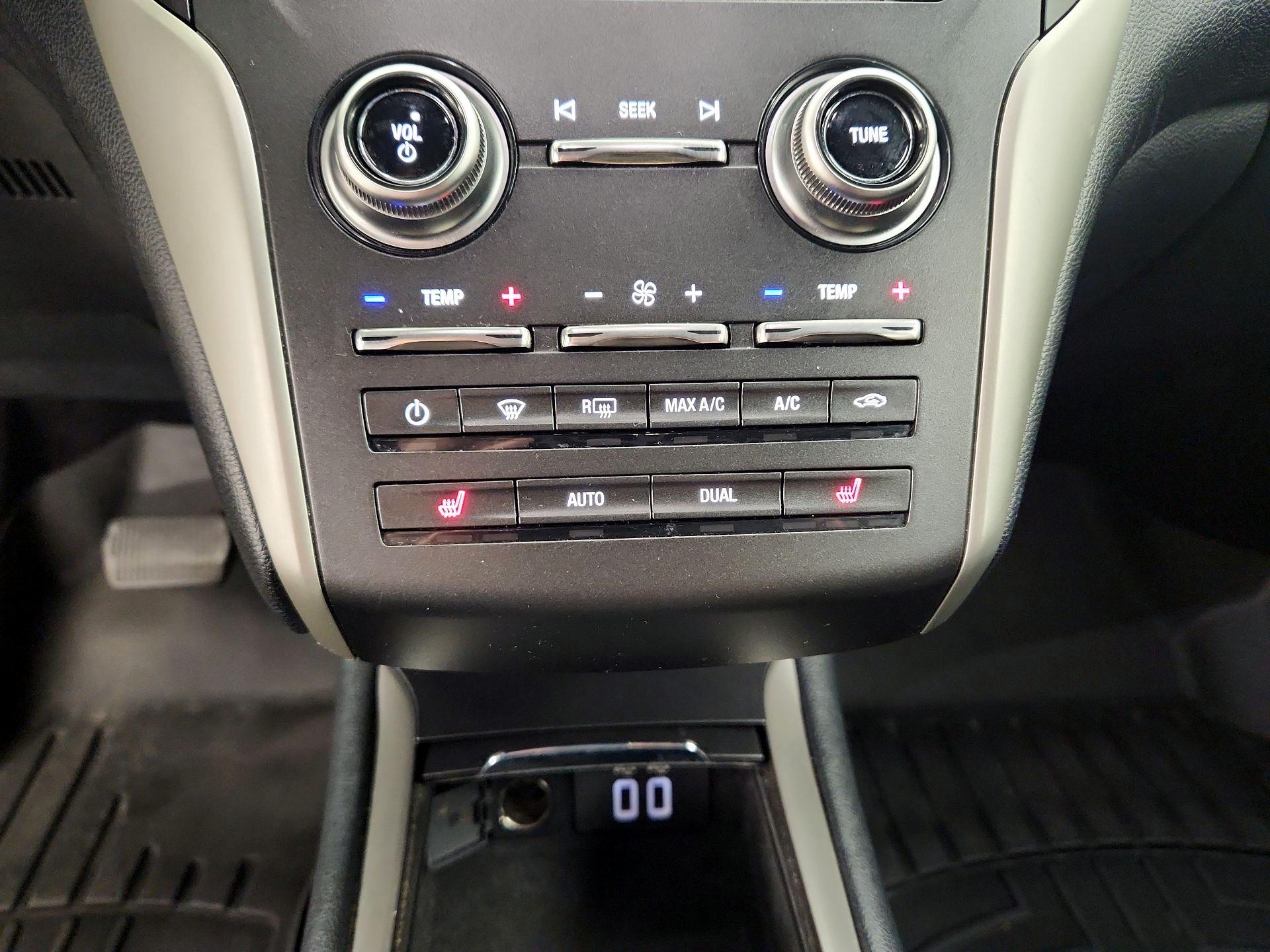 Thumbnail: 2018 Lincoln MKC - 17