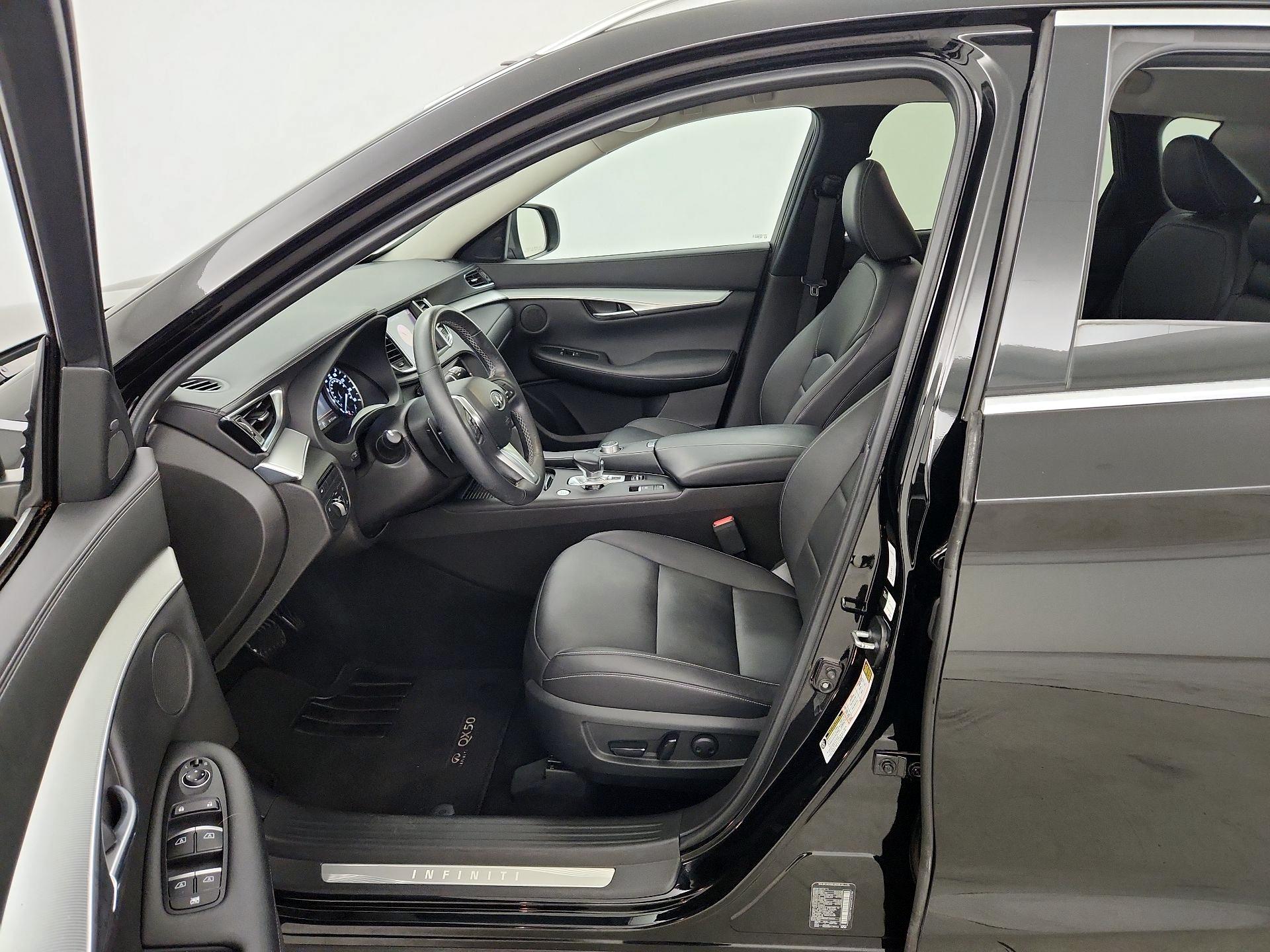Thumbnail: 2019 INFINITI QX50 - 11