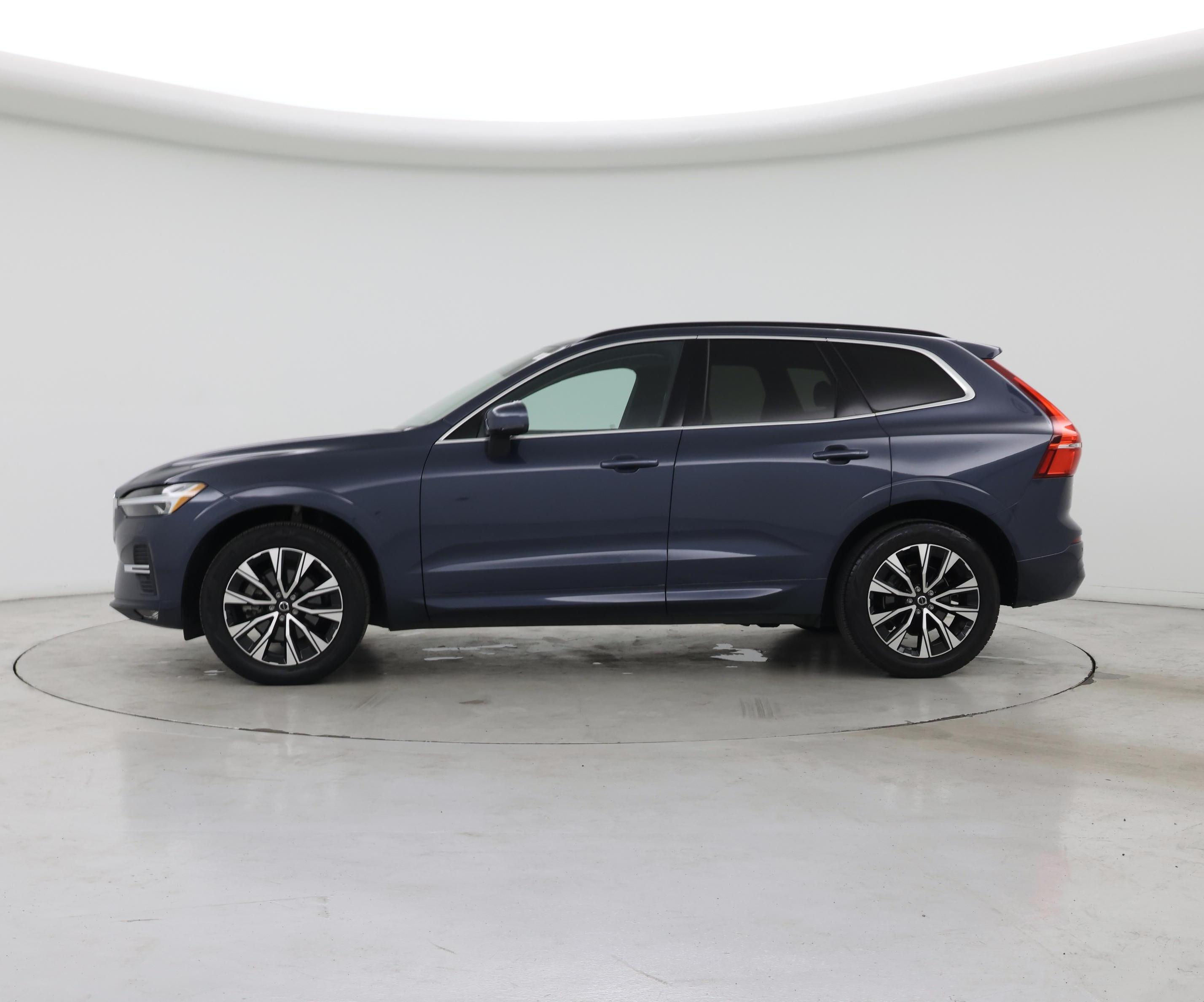 Thumbnail: 2023 Volvo XC60 - 3