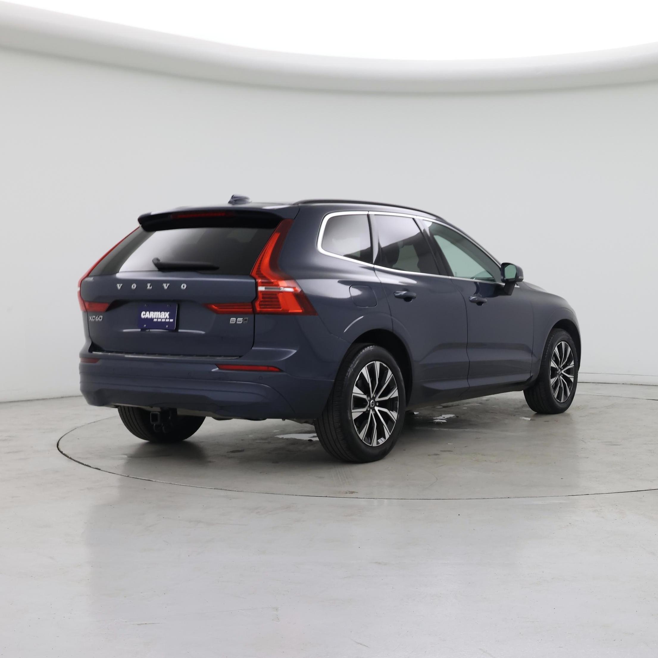 Thumbnail: 2023 Volvo XC60 - 8