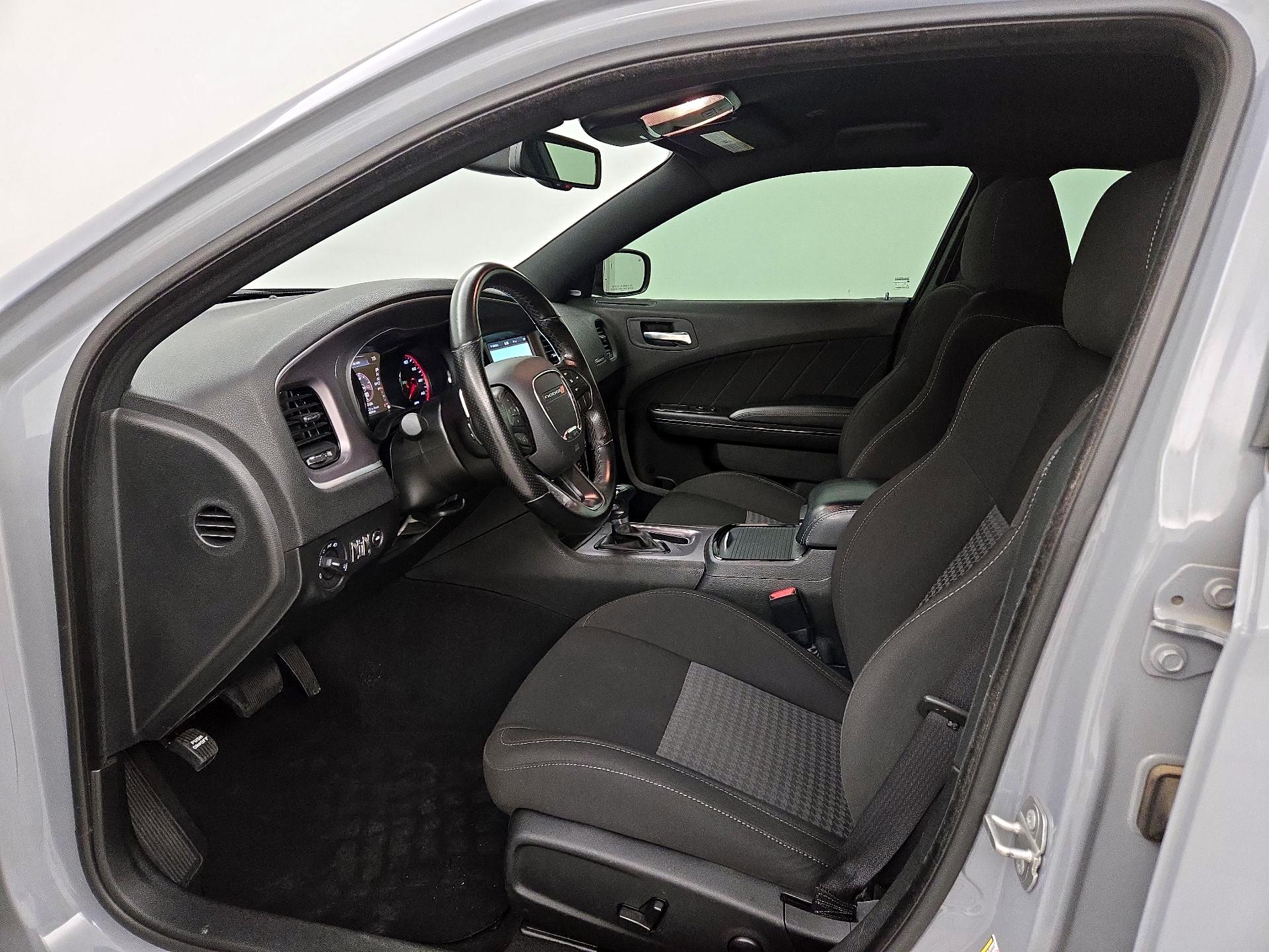 Thumbnail: 2022 Dodge Charger - 11