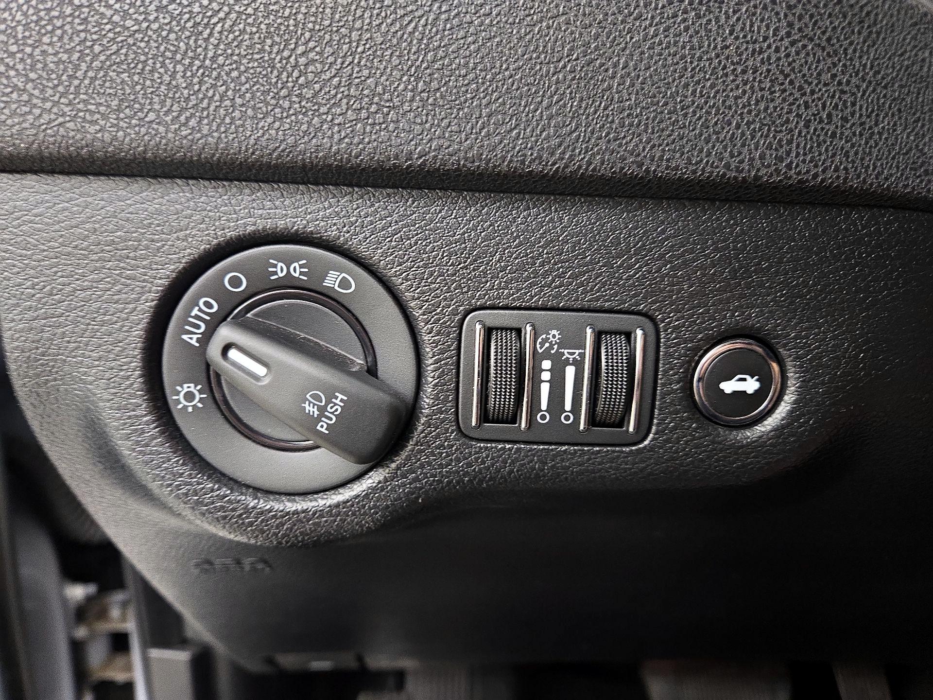 Thumbnail: 2022 Dodge Charger - 13