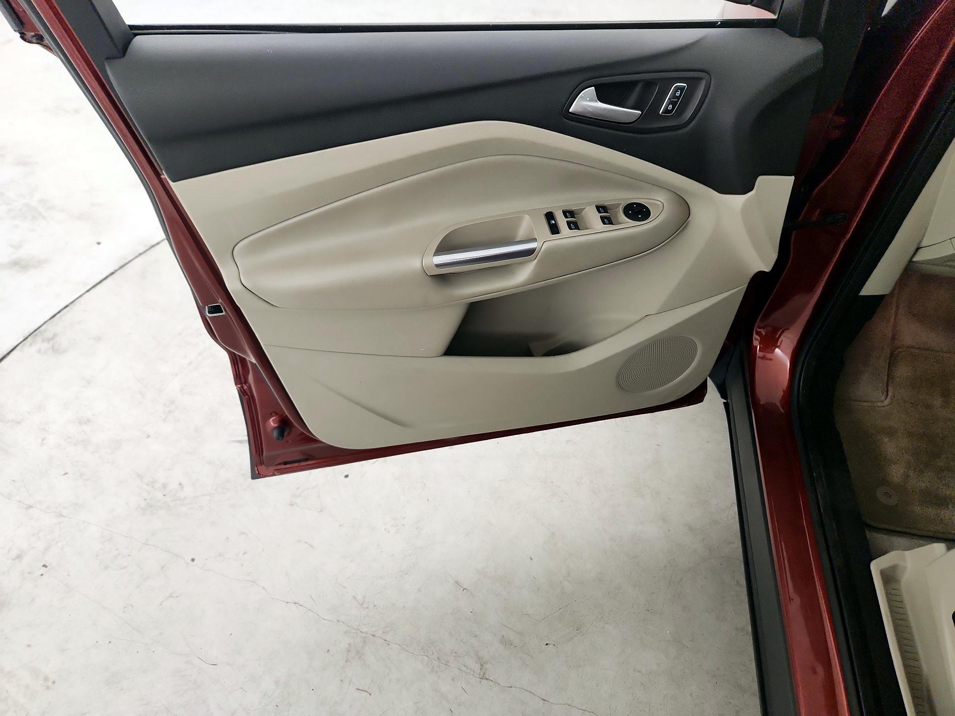 Thumbnail: 2014 Ford Escape - 12