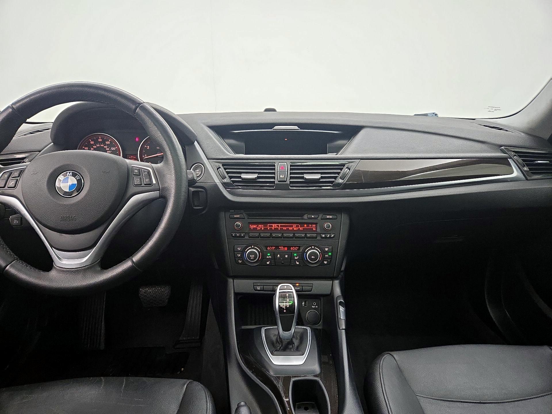 Thumbnail: 2015 BMW X1 - 9