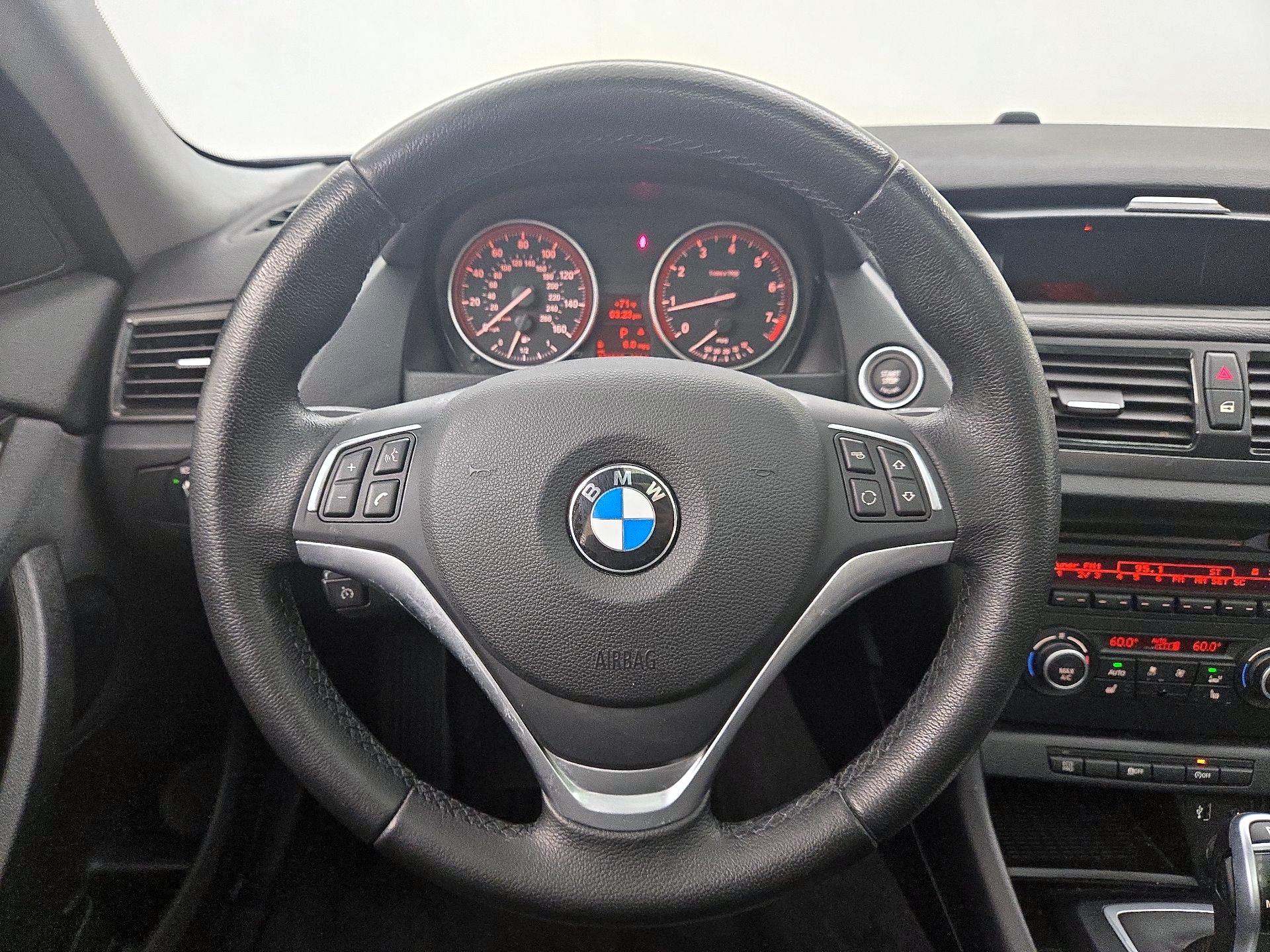 Thumbnail: 2015 BMW X1 - 10