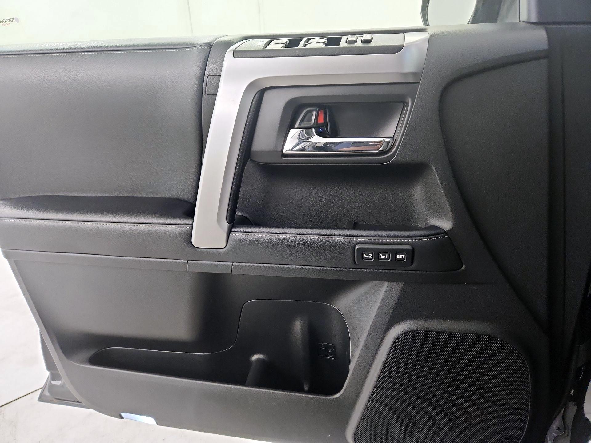 Thumbnail: 2024 Toyota 4Runner - 12