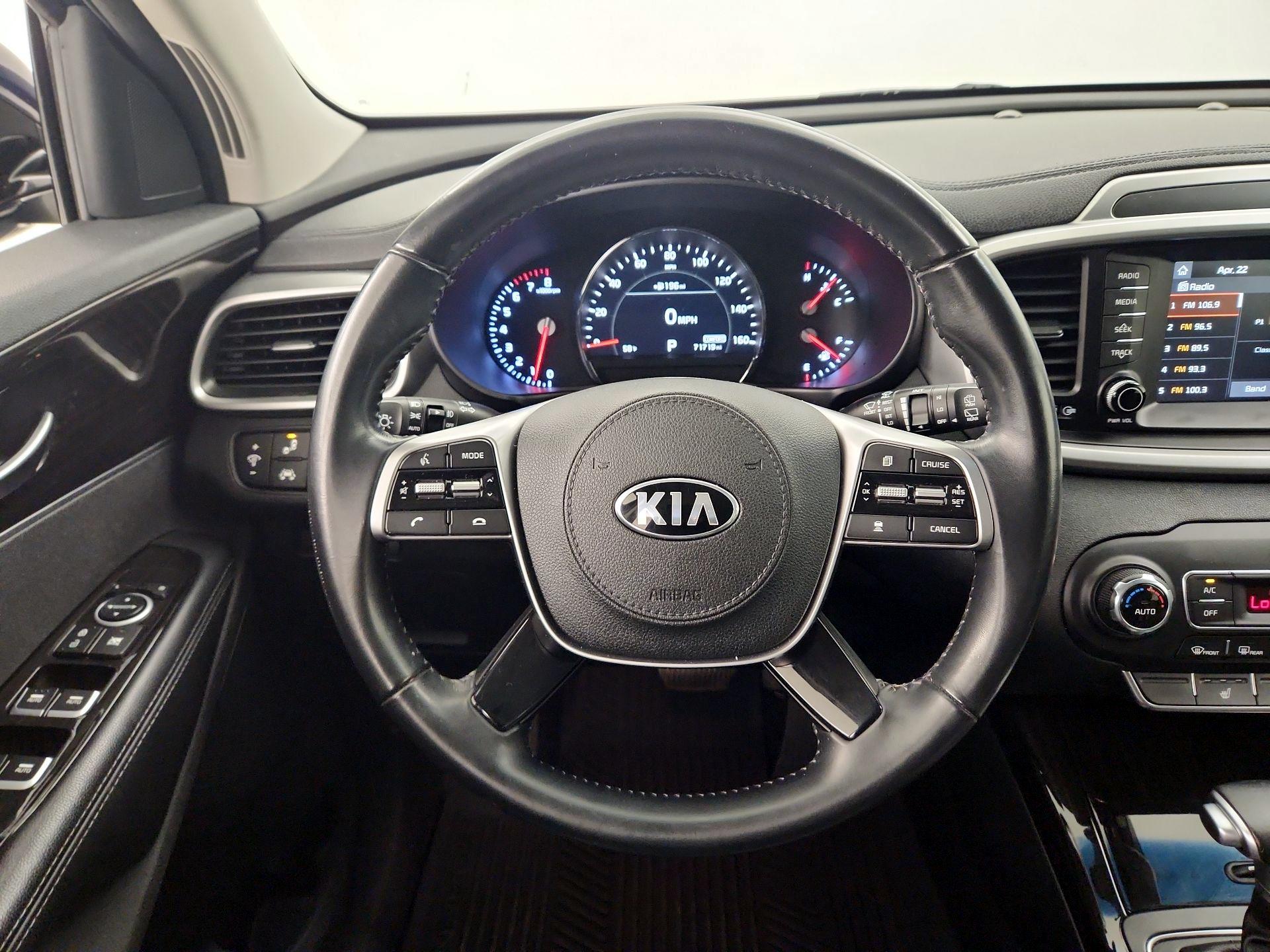 Thumbnail: 2019 Kia Sorento - 10