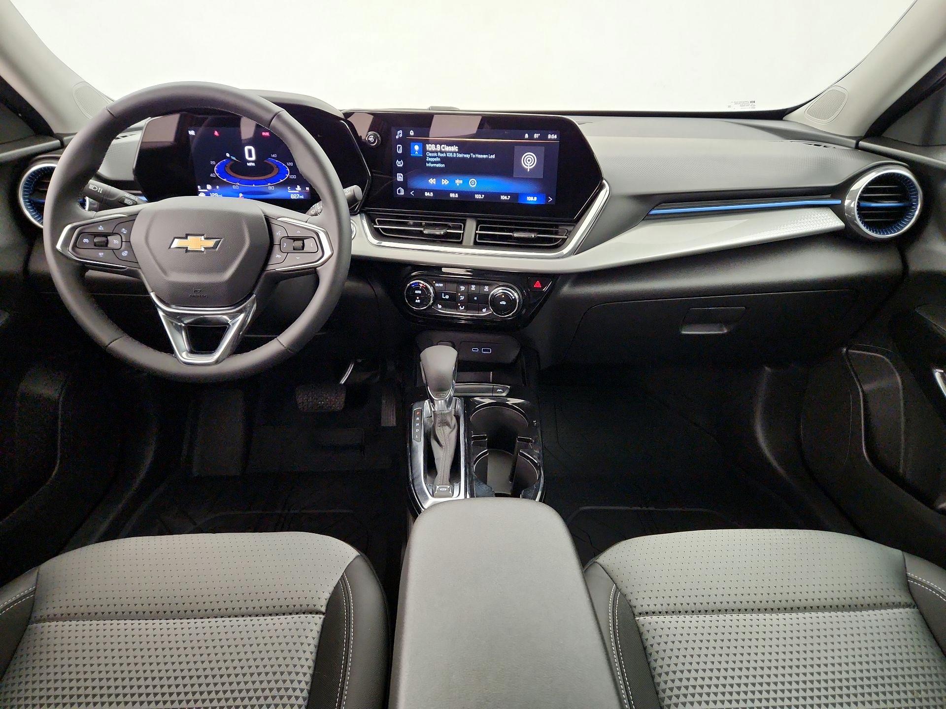 Thumbnail: 2026 Chevrolet Trax - 9