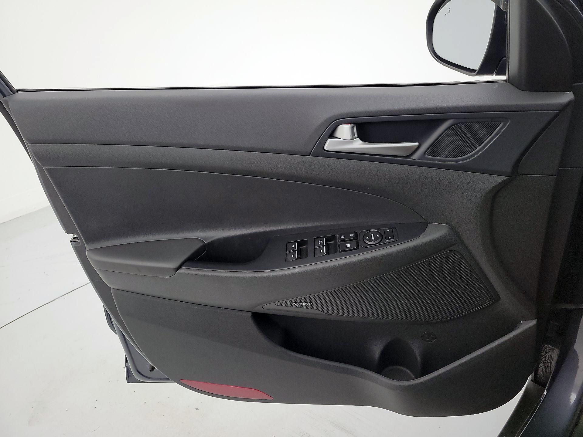 Thumbnail: 2020 Hyundai Tucson - 12
