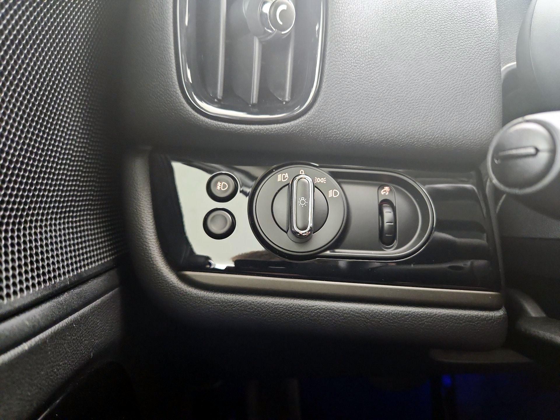 Thumbnail: 2019 MINI Cooper Countryman - 13