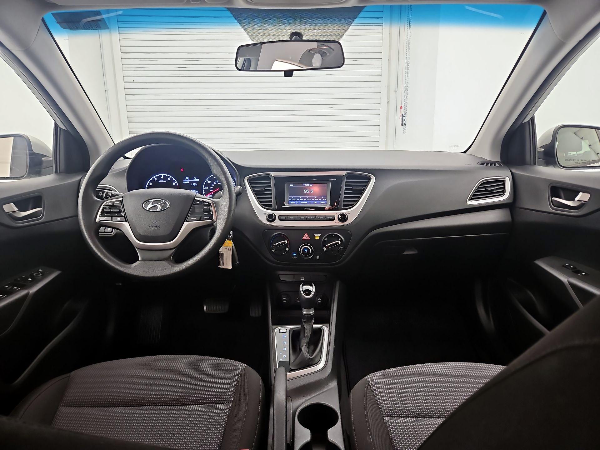 Thumbnail: 2022 Hyundai Accent - 9
