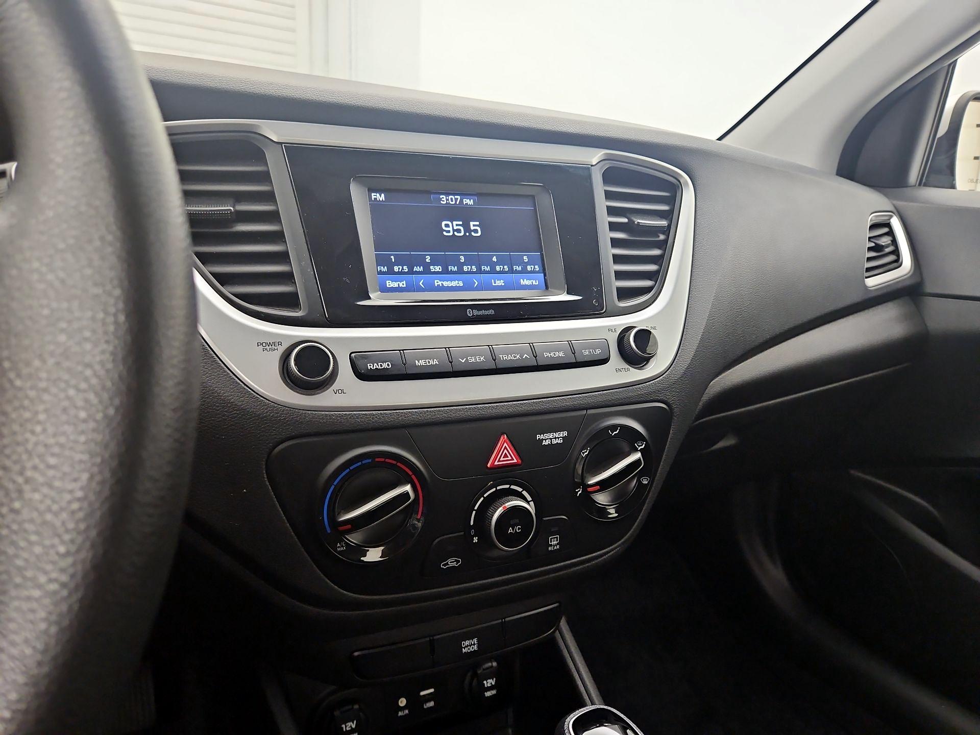Thumbnail: 2022 Hyundai Accent - 15