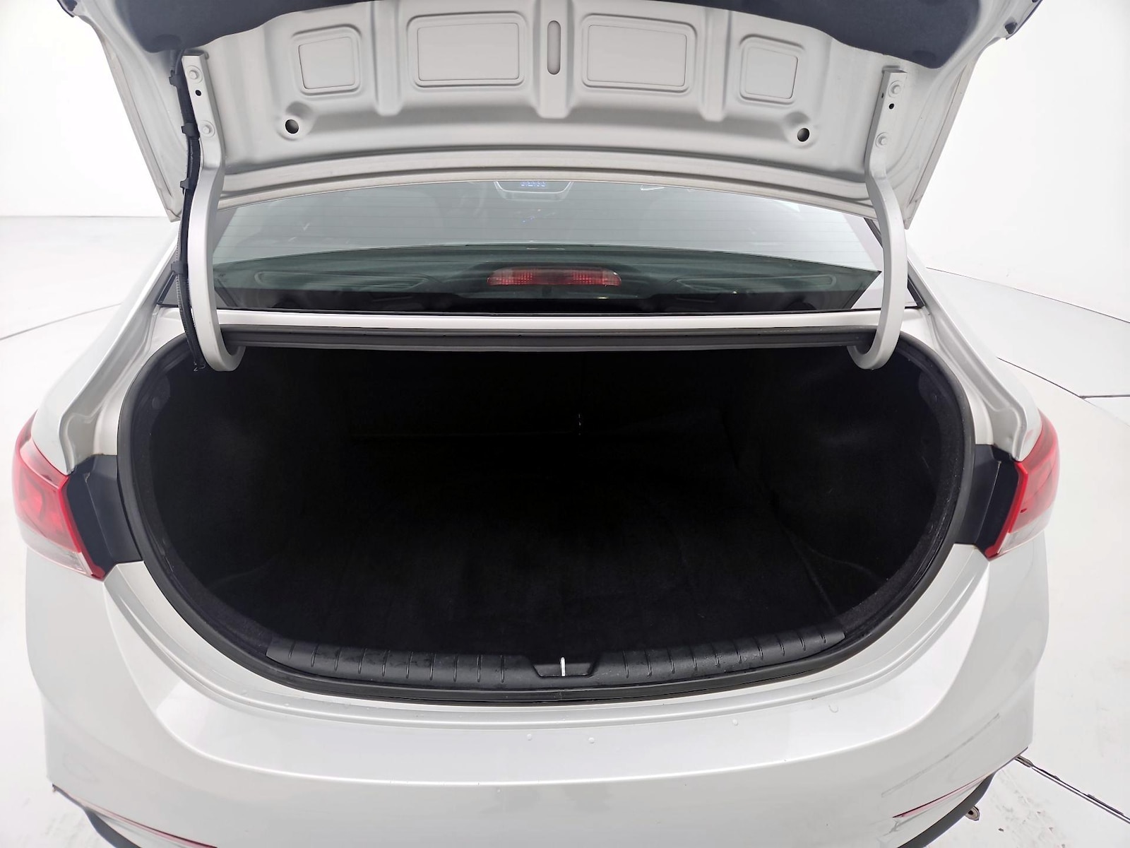 2022 Hyundai Accent SE - Photo 21