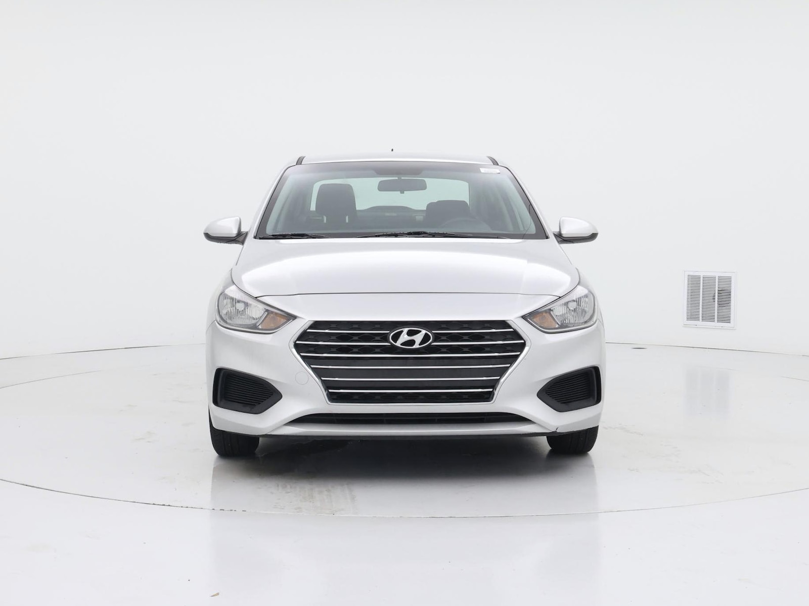 2022 Hyundai Accent SE - Photo 6