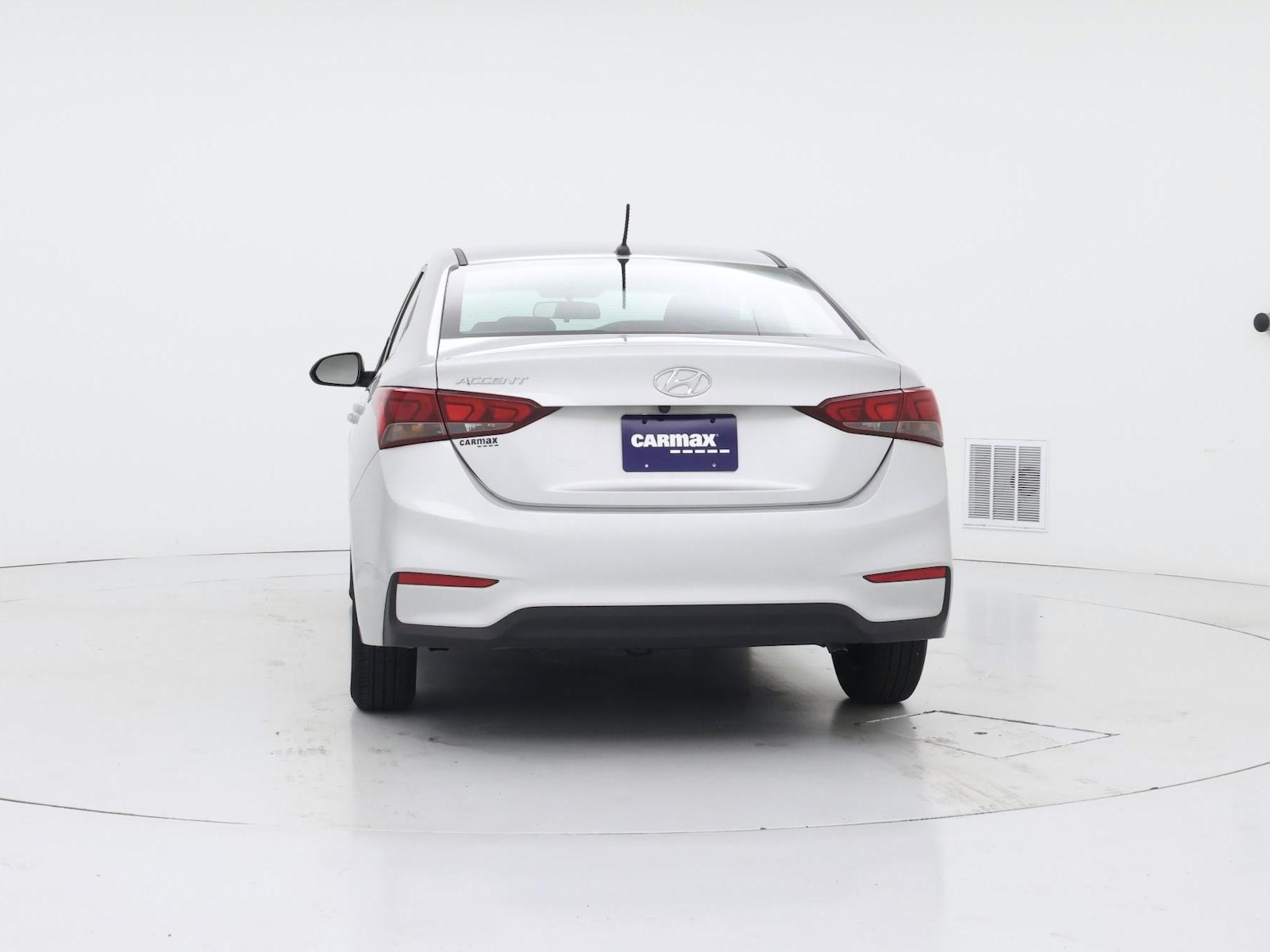 2022 Hyundai Accent SE - Photo 7