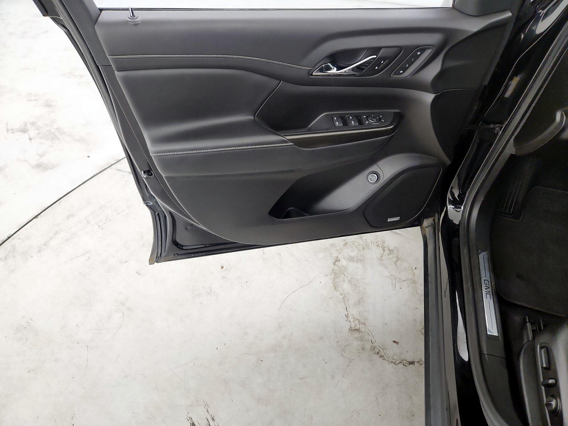 Thumbnail: 2021 GMC Acadia - 12