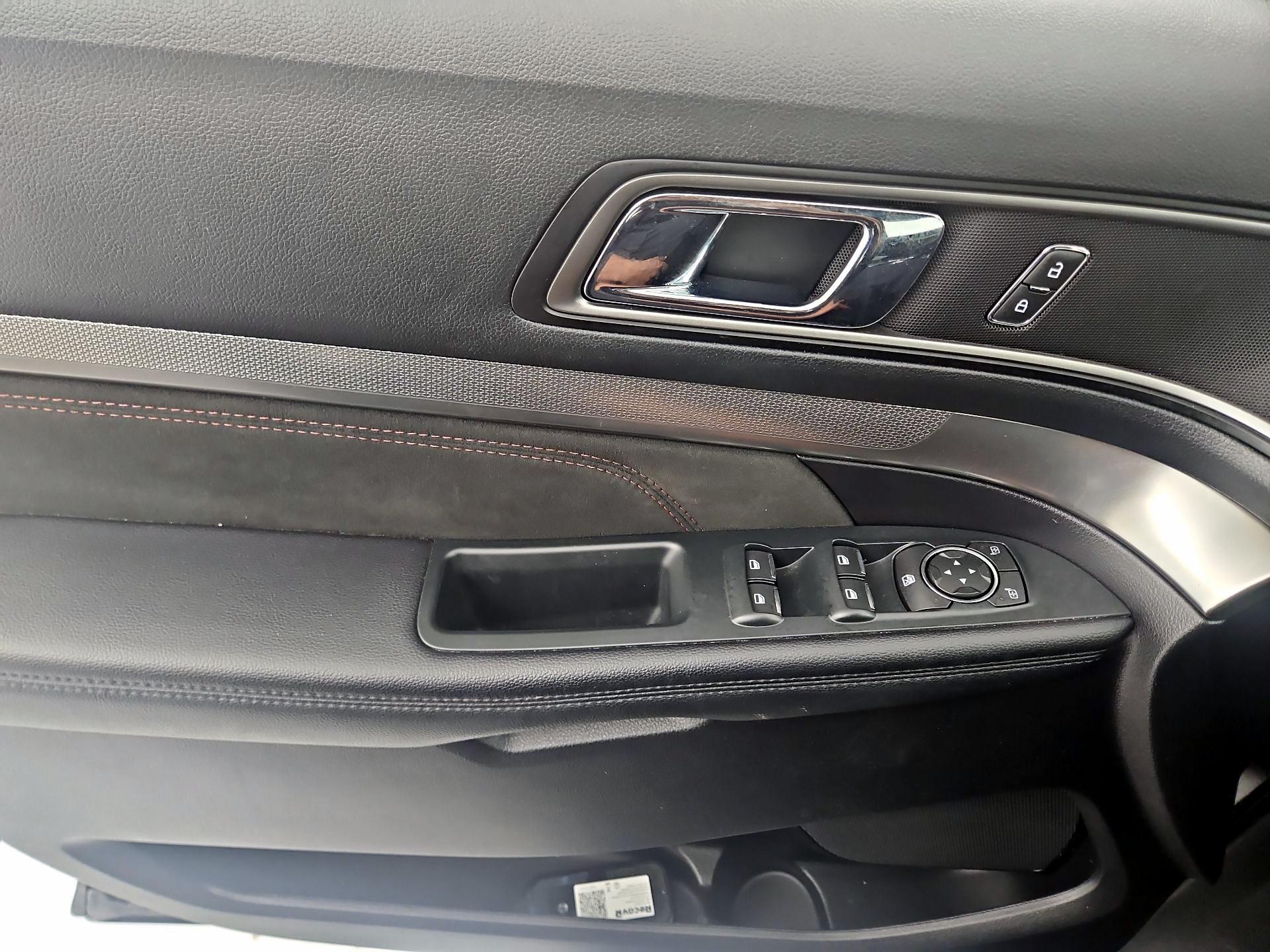 Thumbnail: 2018 Ford Explorer - 12