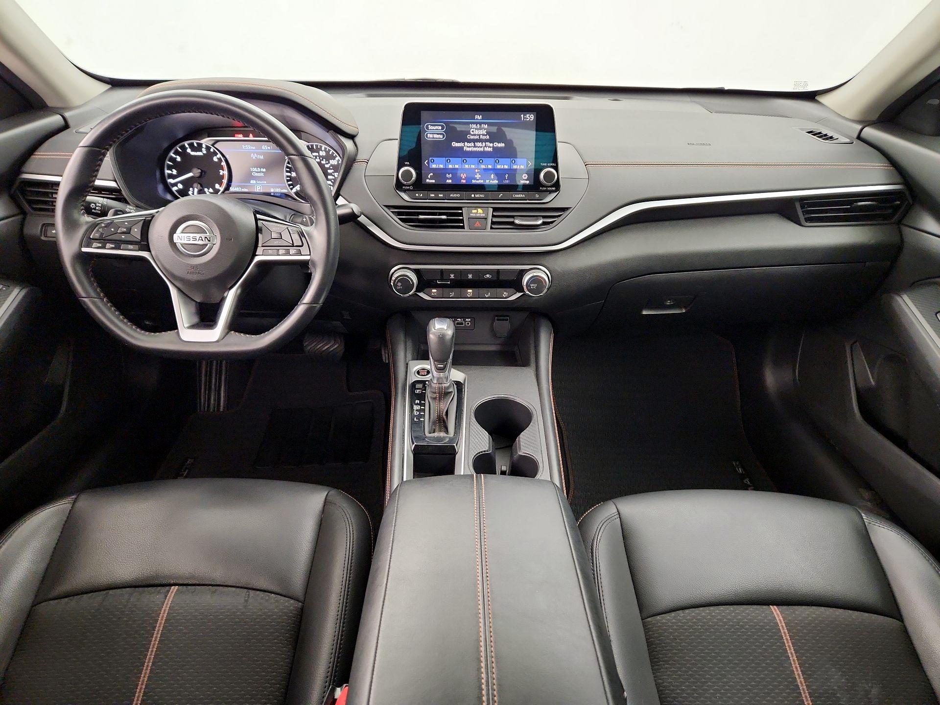 Thumbnail: 2020 Nissan Altima - 9