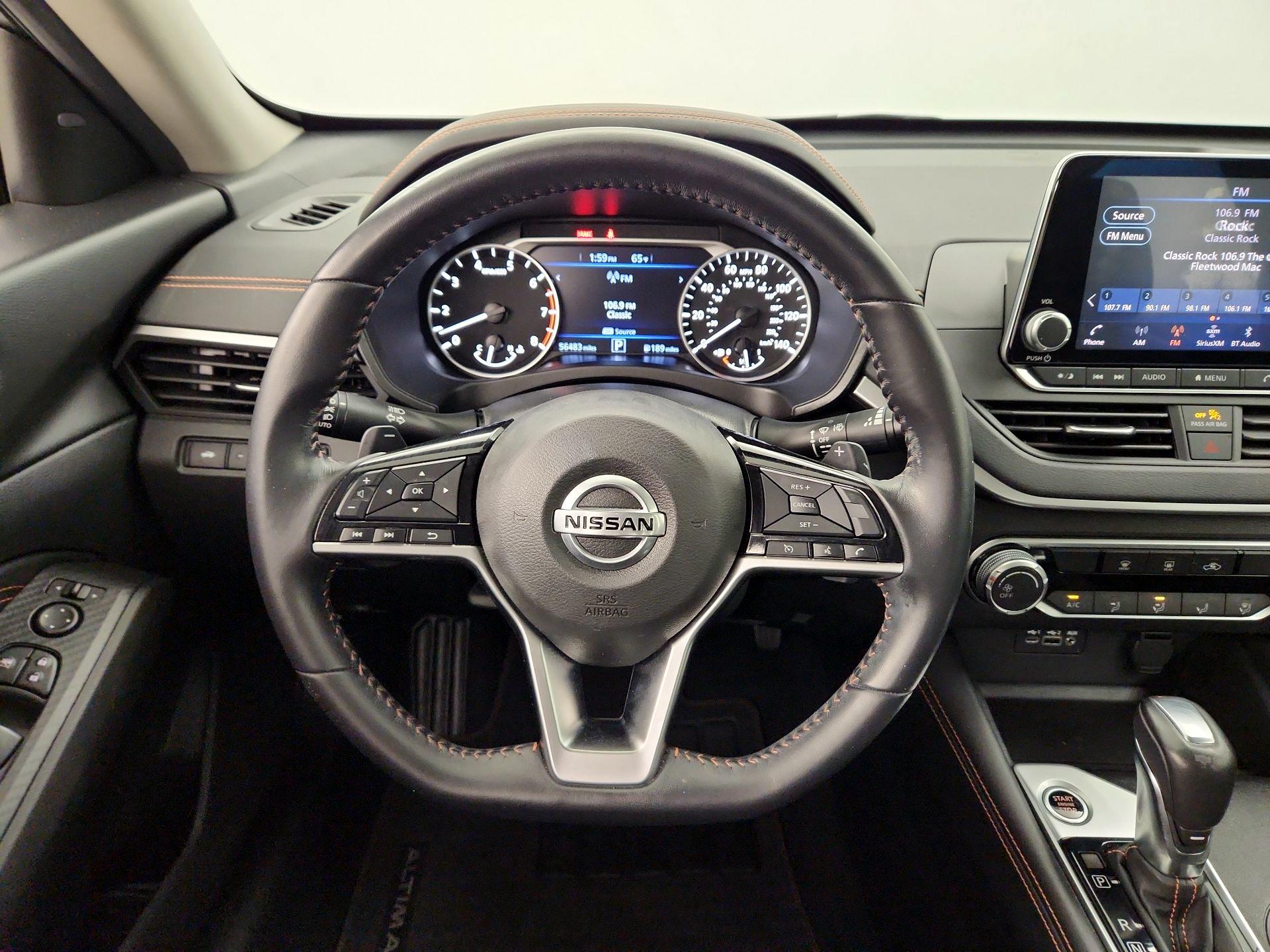 Thumbnail: 2020 Nissan Altima - 10