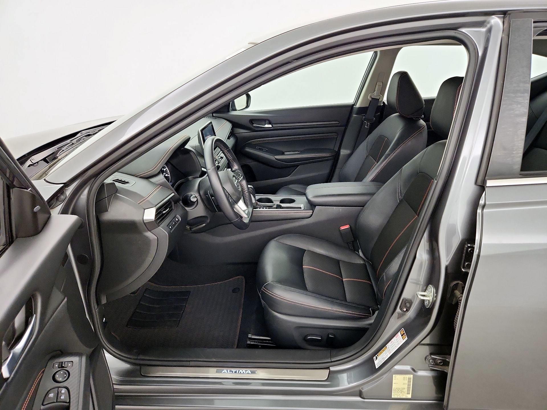Thumbnail: 2020 Nissan Altima - 11