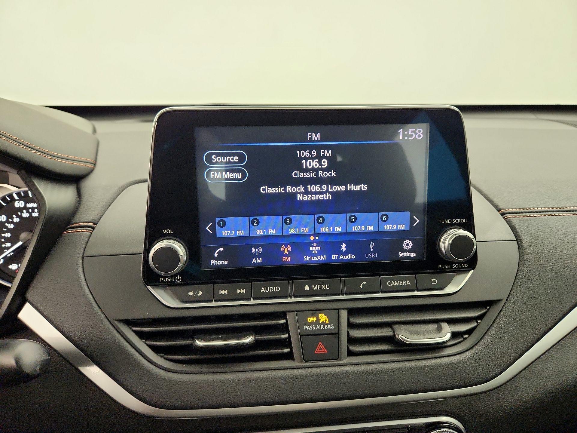 Thumbnail: 2020 Nissan Altima - 15