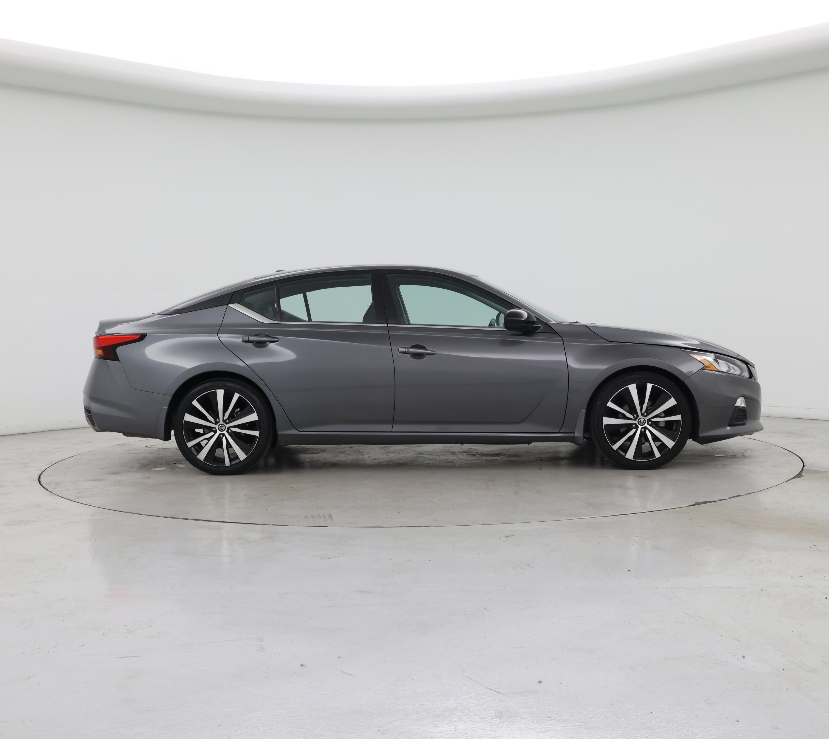 Thumbnail: 2020 Nissan Altima - 7