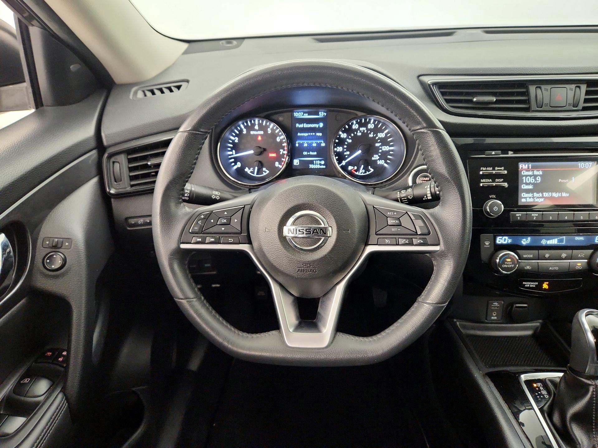 Thumbnail: 2017 Nissan Rogue - 10