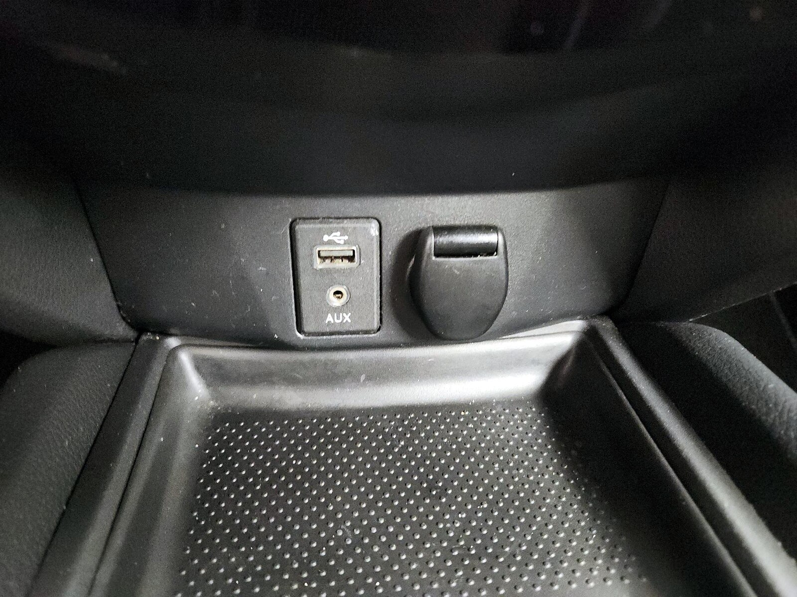 2017 Nissan Rogue SV - Photo 19