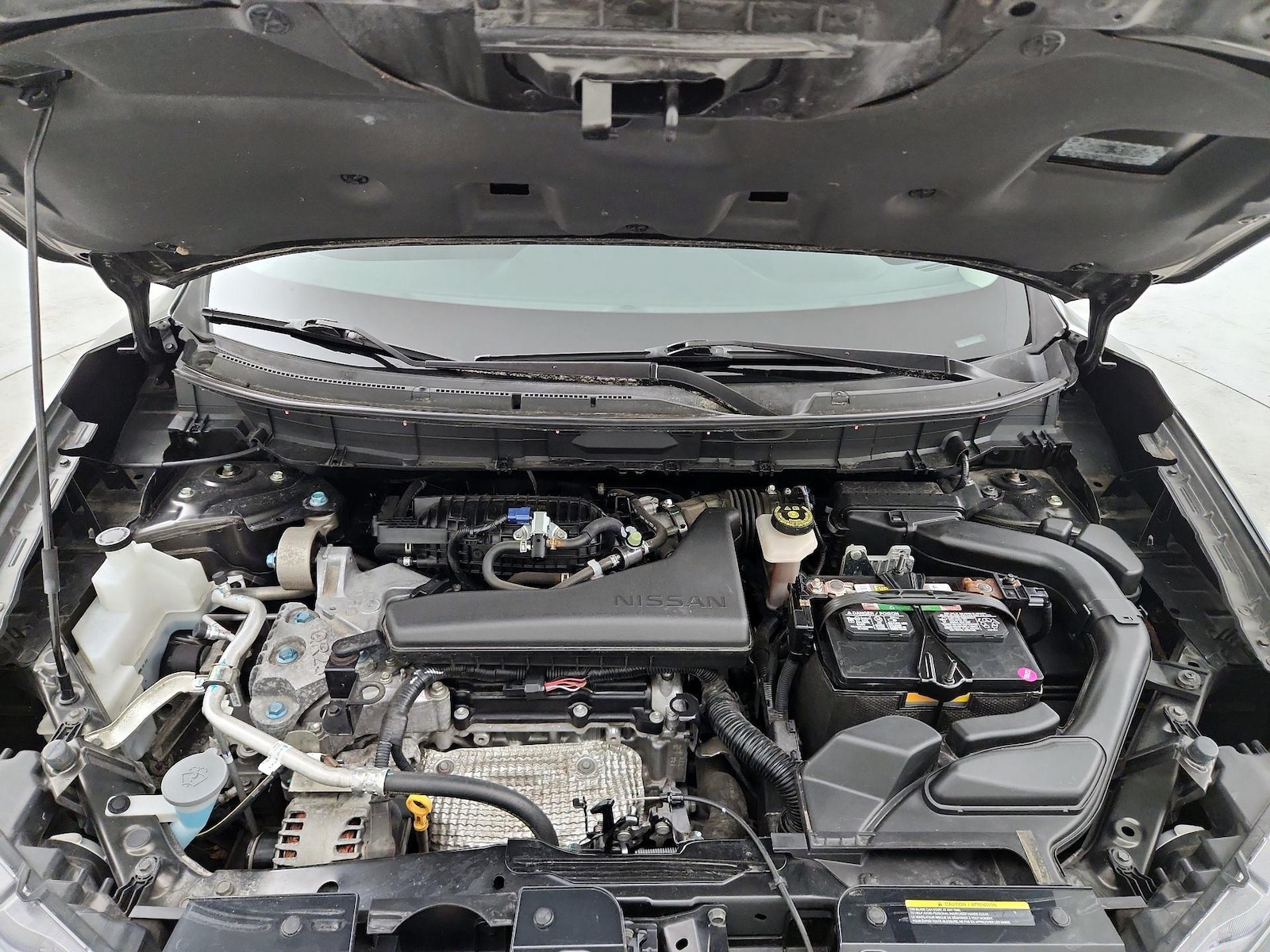 2017 Nissan Rogue SV - Photo 23