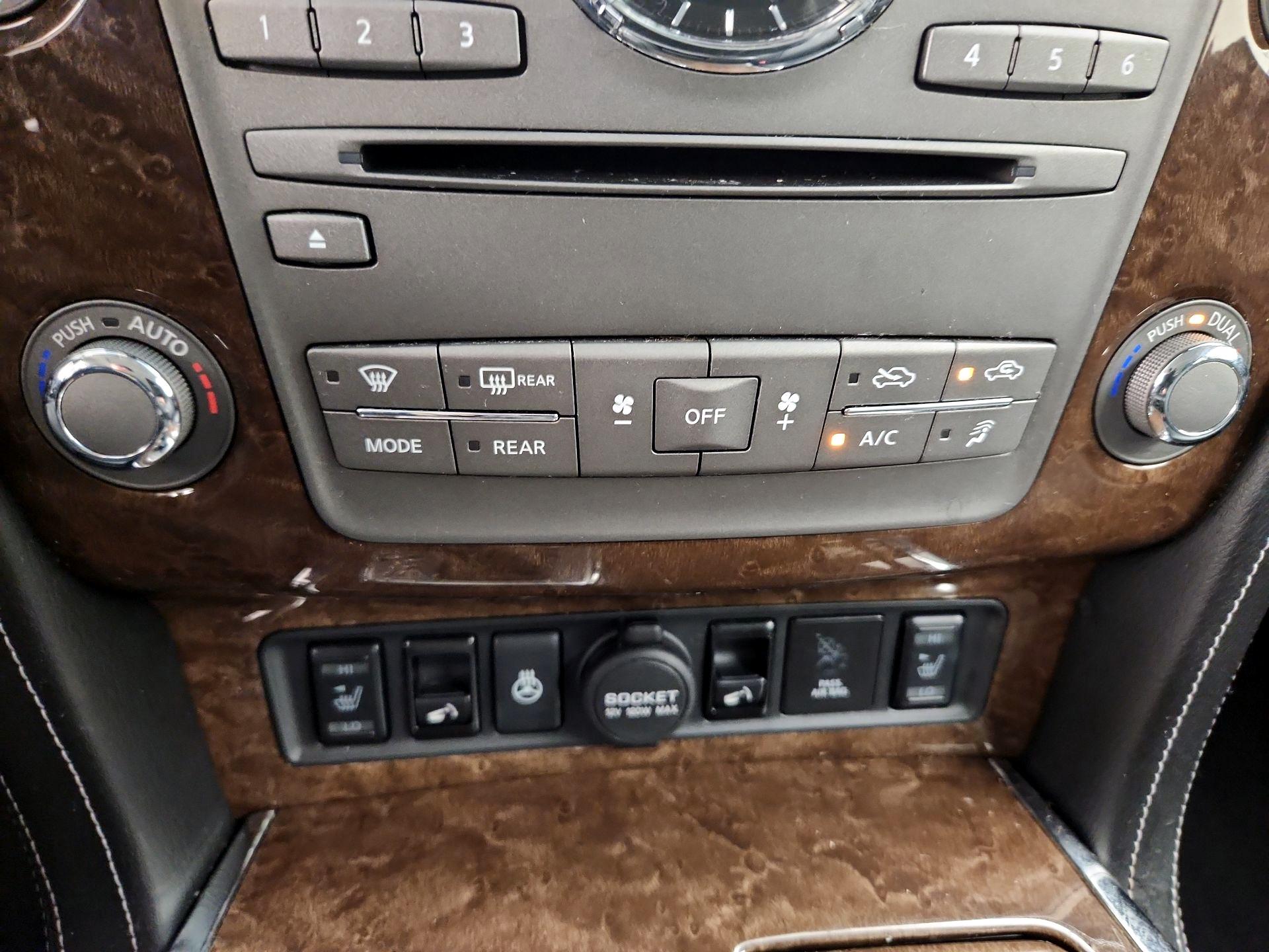 Thumbnail: 2017 INFINITI QX80 - 17