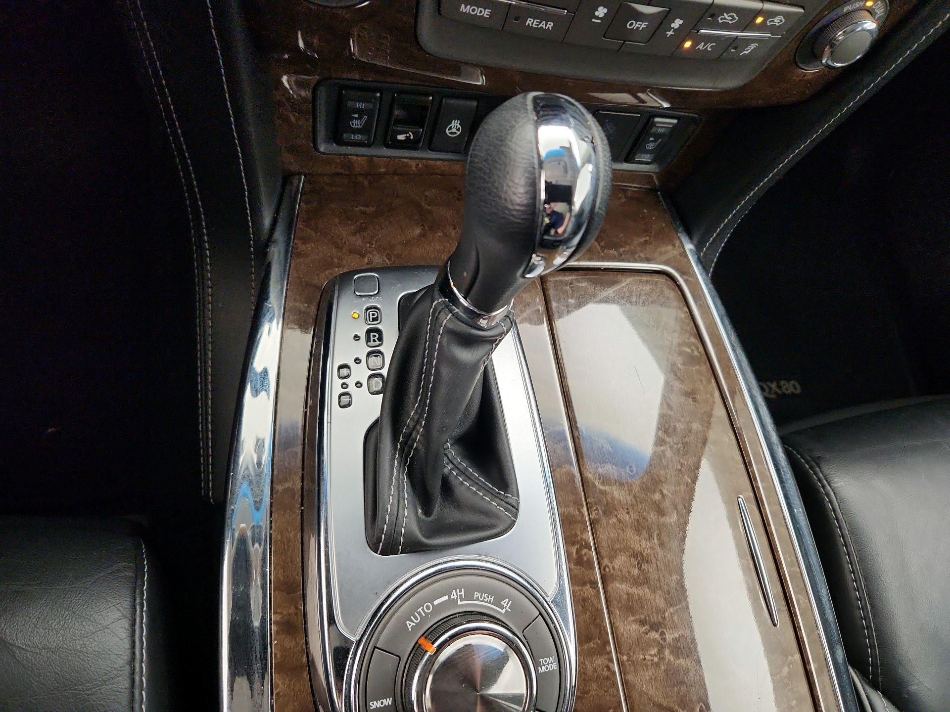 Thumbnail: 2017 INFINITI QX80 - 18