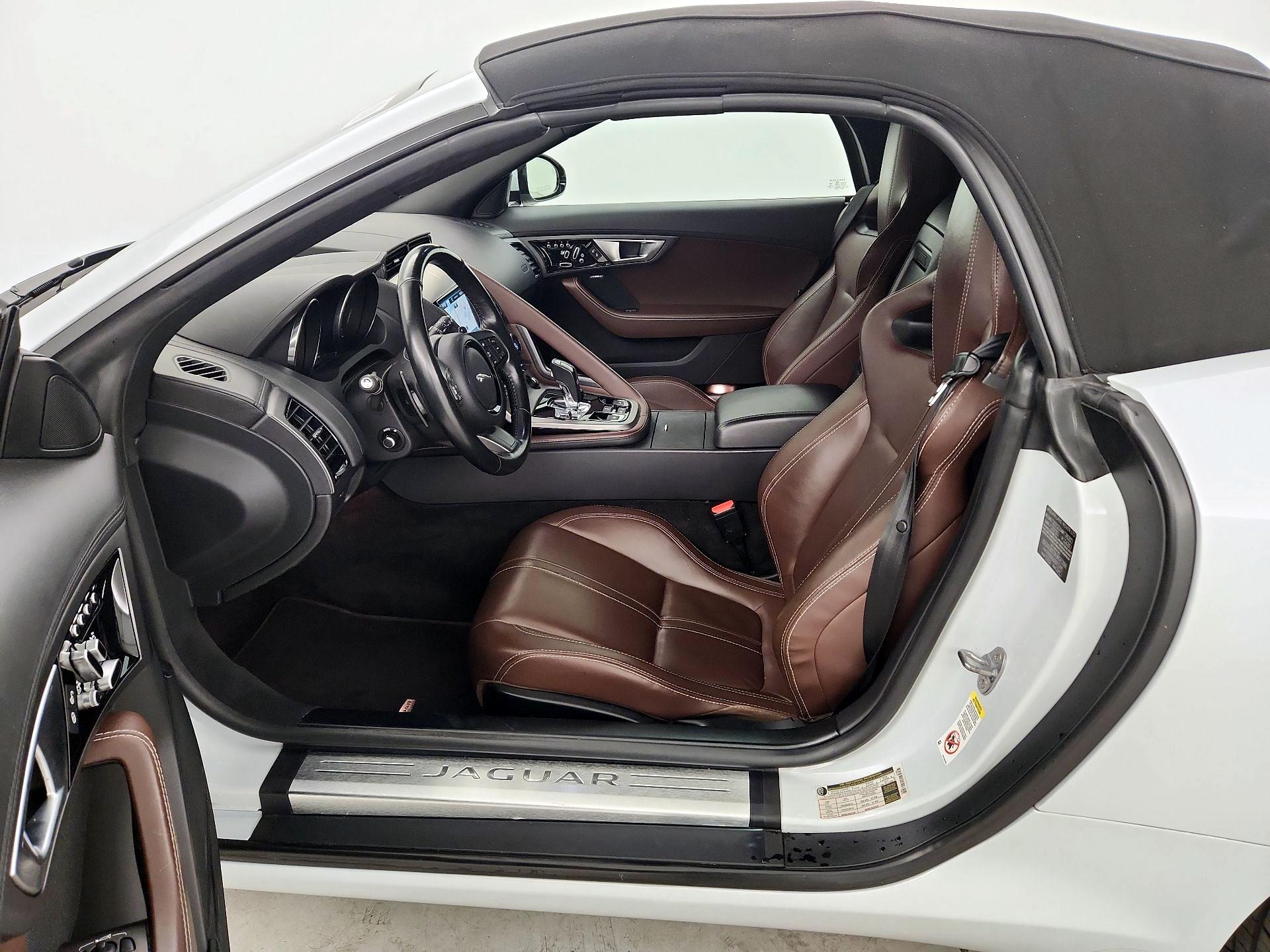 Thumbnail: 2017 Jaguar F-Type - 11