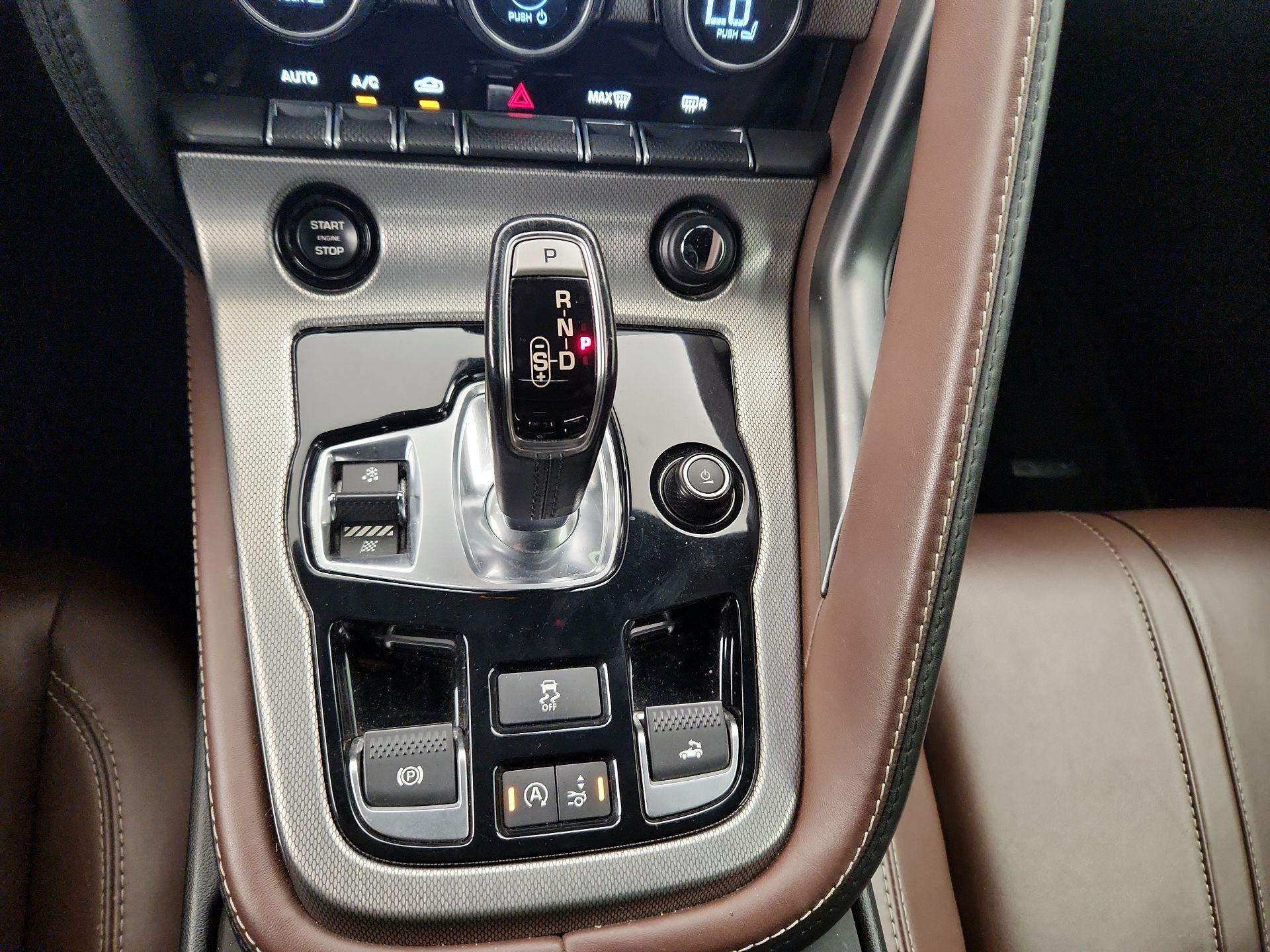 Thumbnail: 2017 Jaguar F-Type - 18