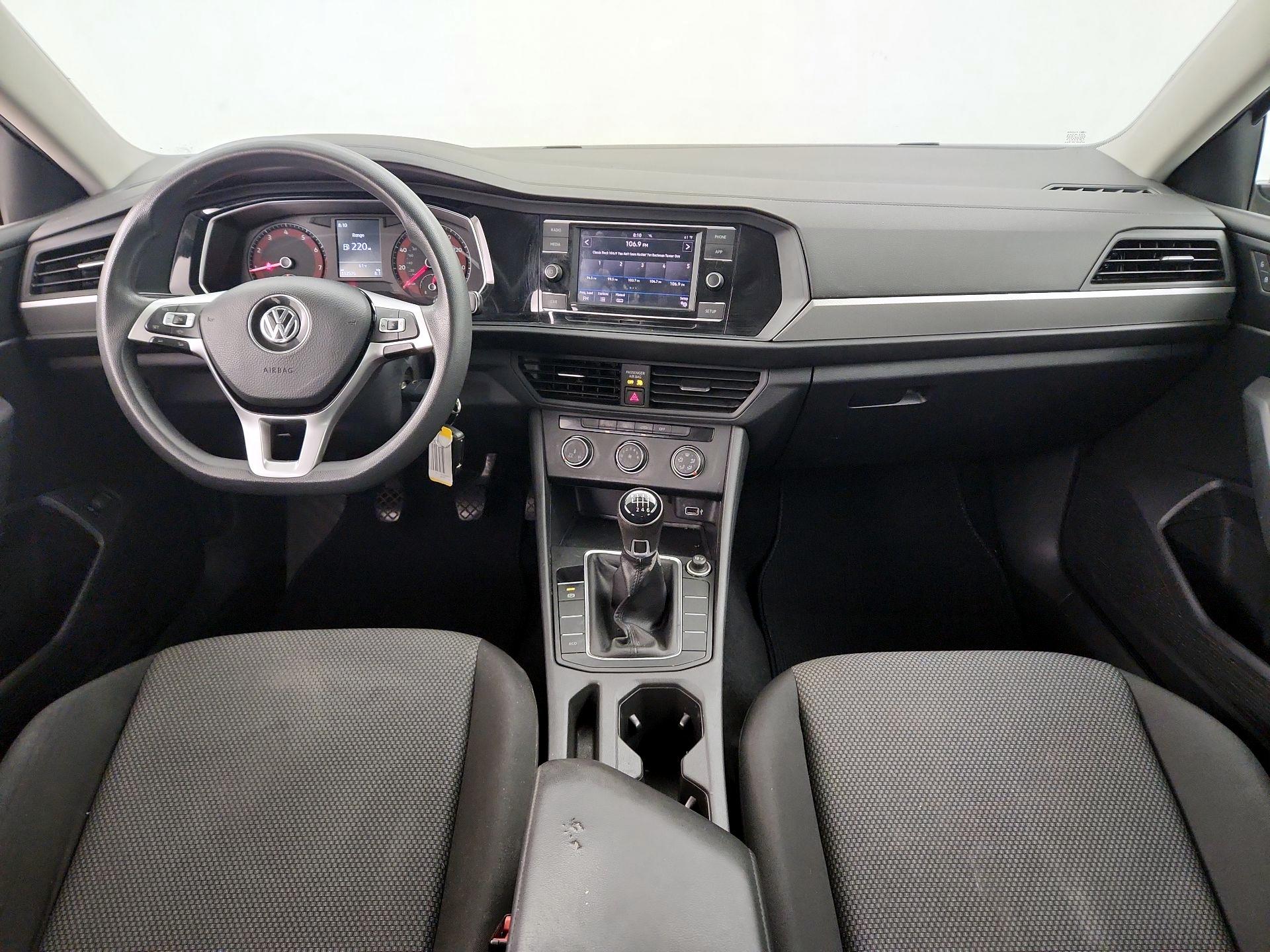 Thumbnail: 2019 Volkswagen Jetta - 9