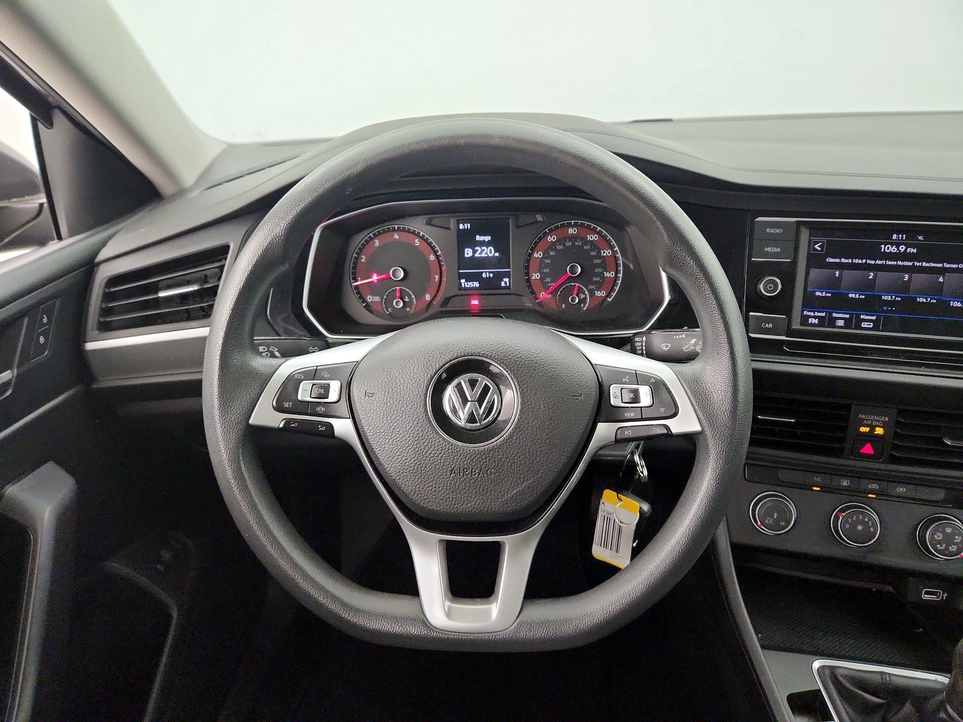 Thumbnail: 2019 Volkswagen Jetta - 10