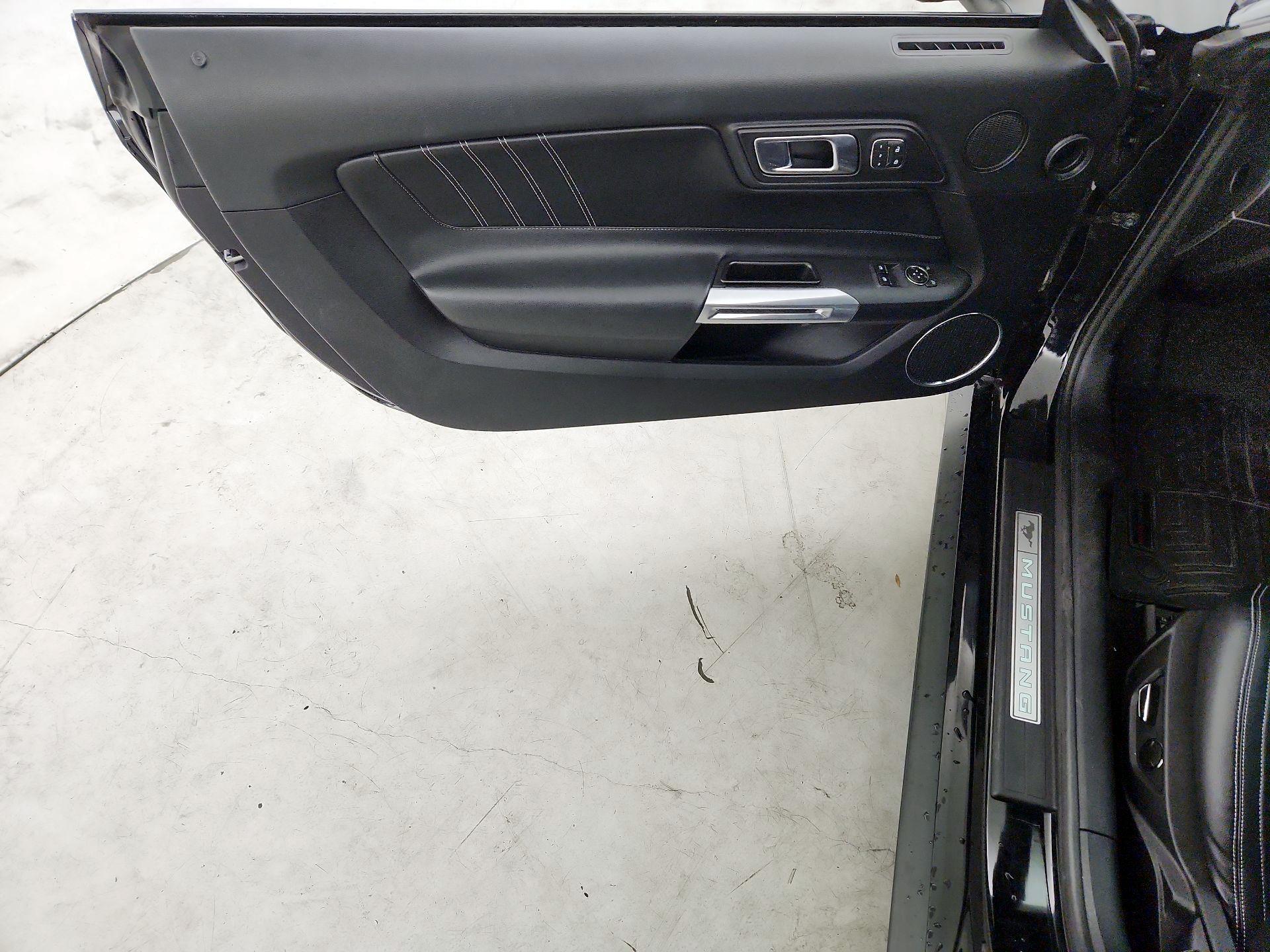 Thumbnail: 2018 Ford Mustang - 12