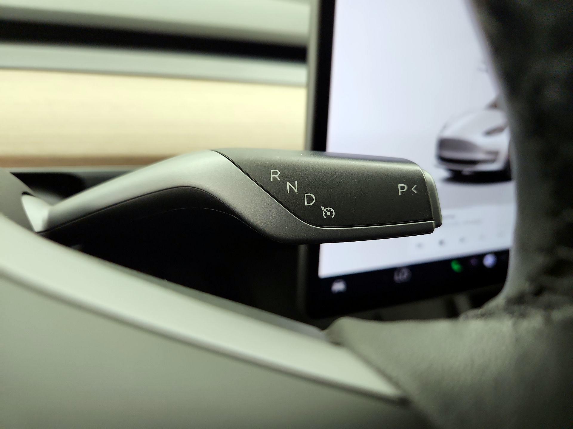 Thumbnail: 2023 Tesla Model 3 - 17