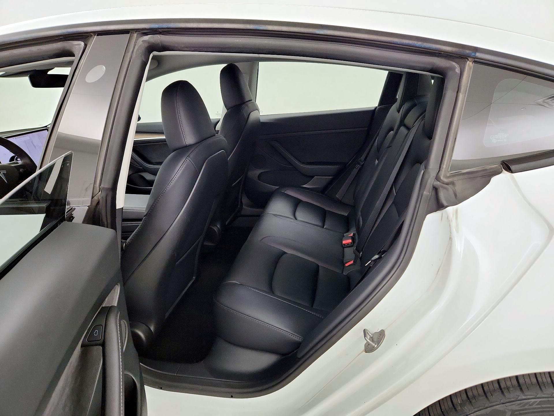Thumbnail: 2023 Tesla Model 3 - 20