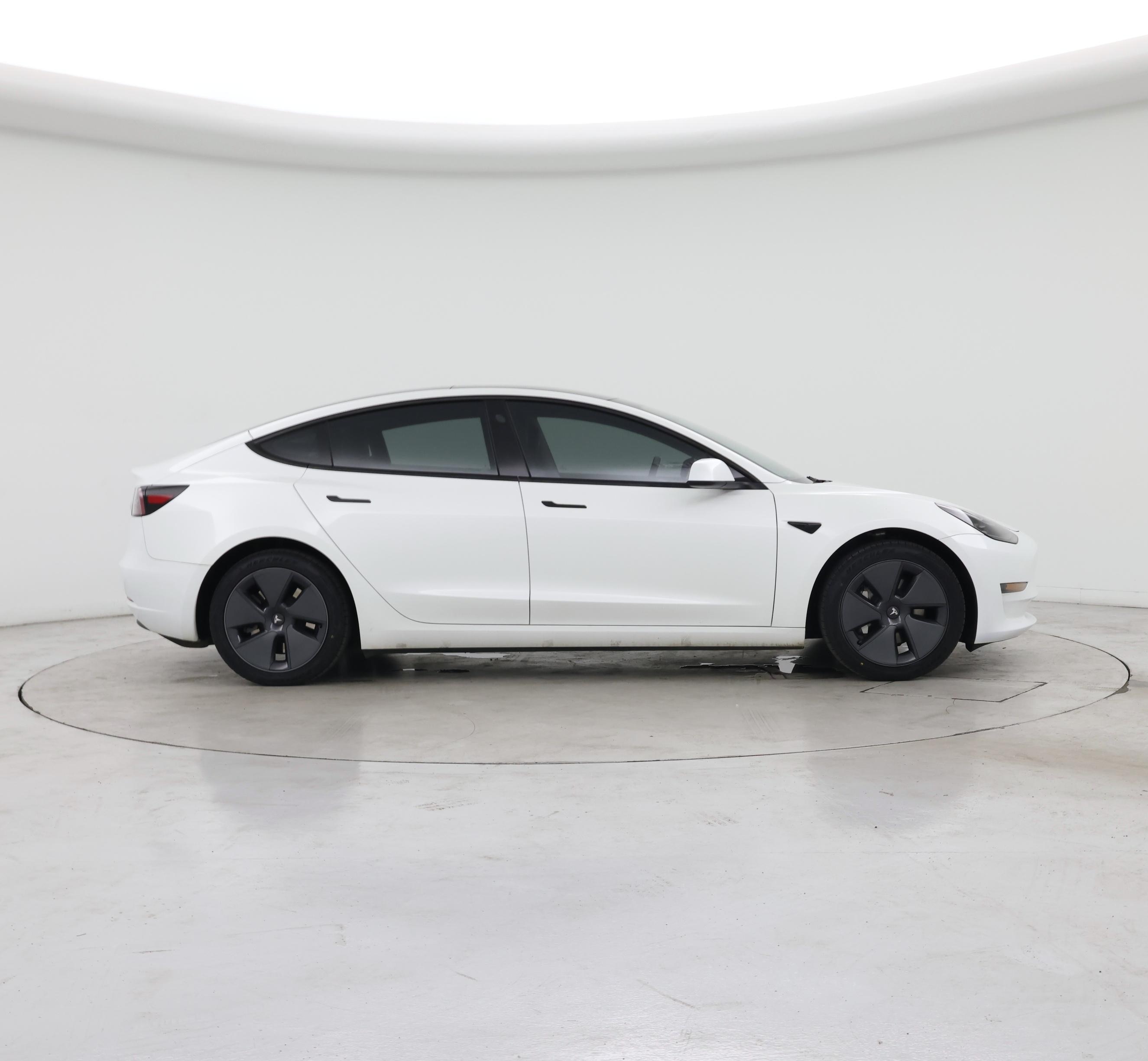 Thumbnail: 2023 Tesla Model 3 - 7