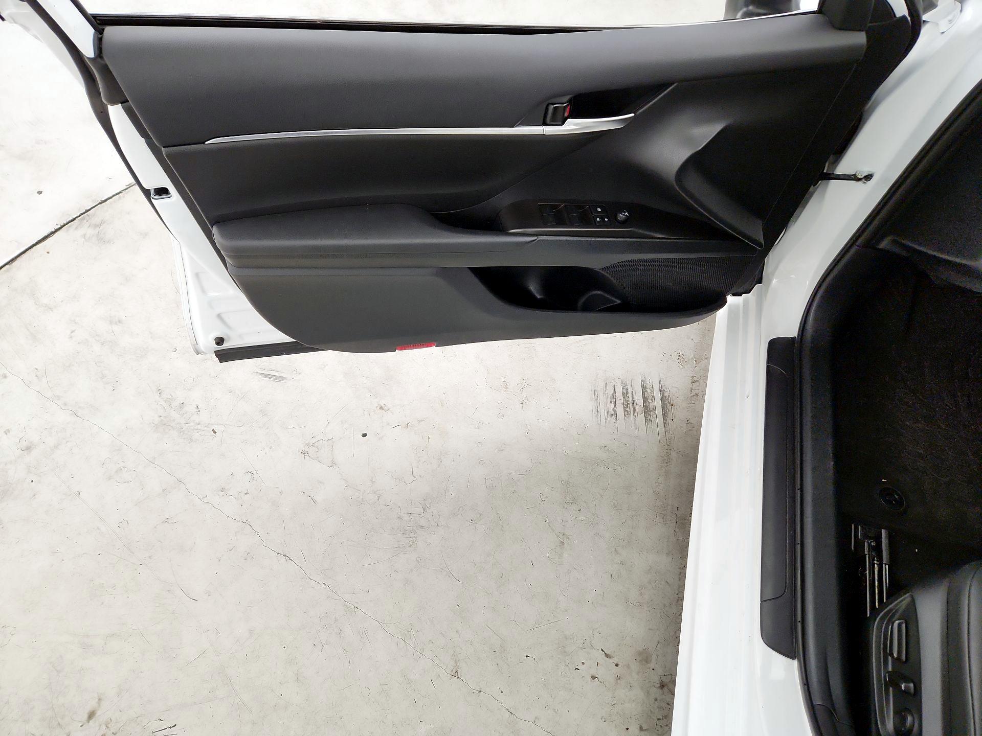 Thumbnail: 2024 Toyota Camry - 12