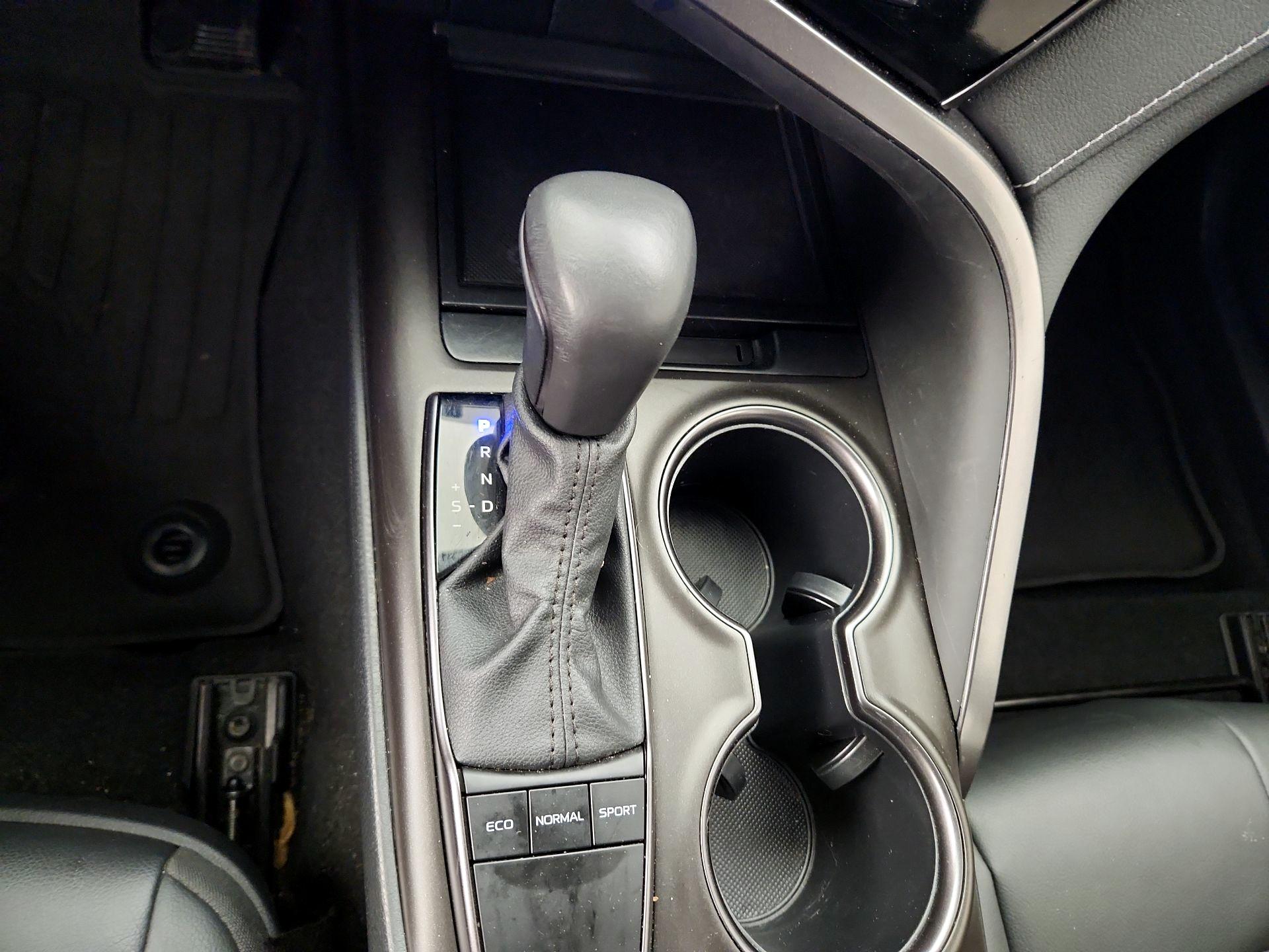 Thumbnail: 2024 Toyota Camry - 17